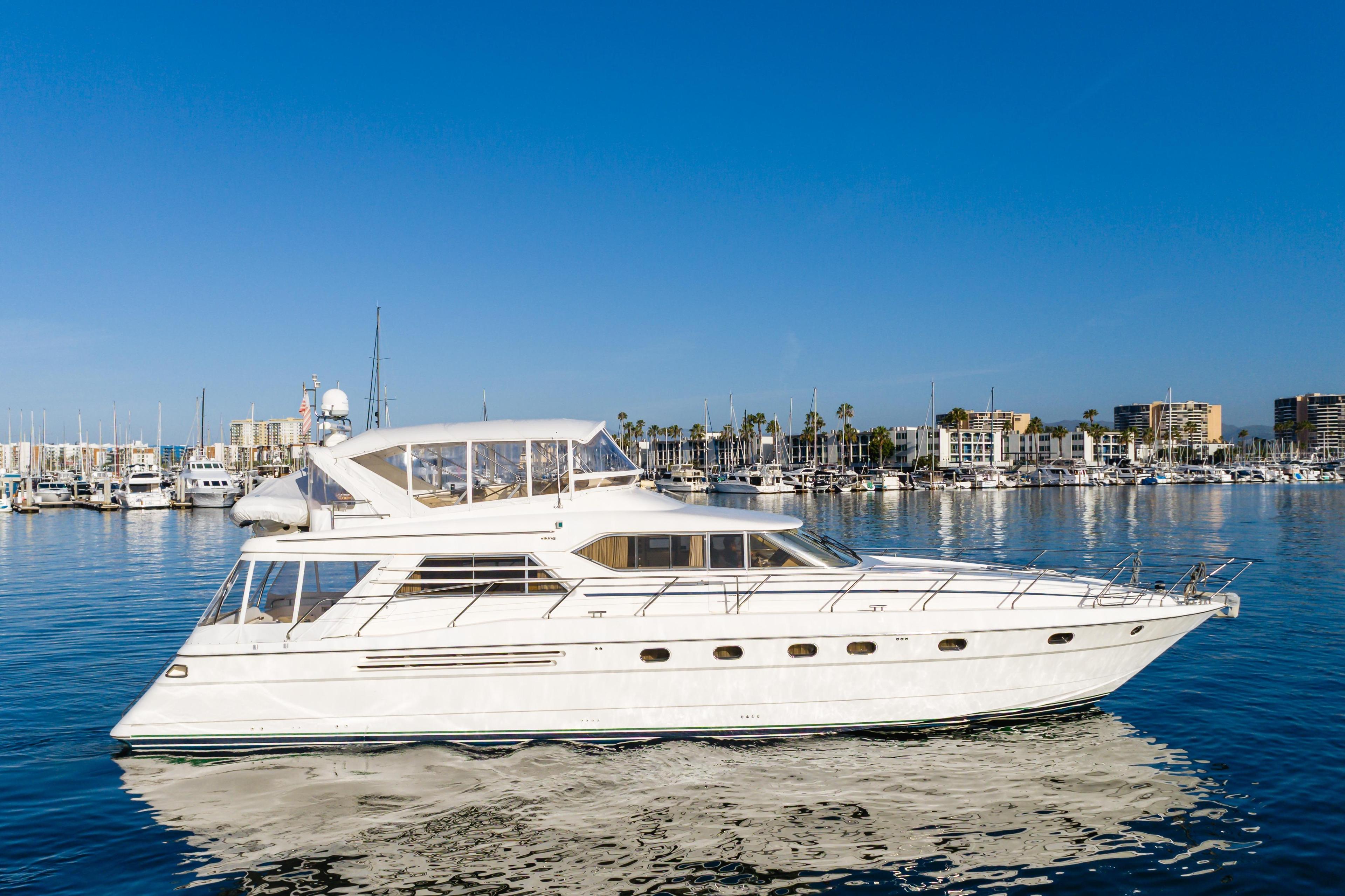 Viking Sport Cruisers 66 Motor Yacht