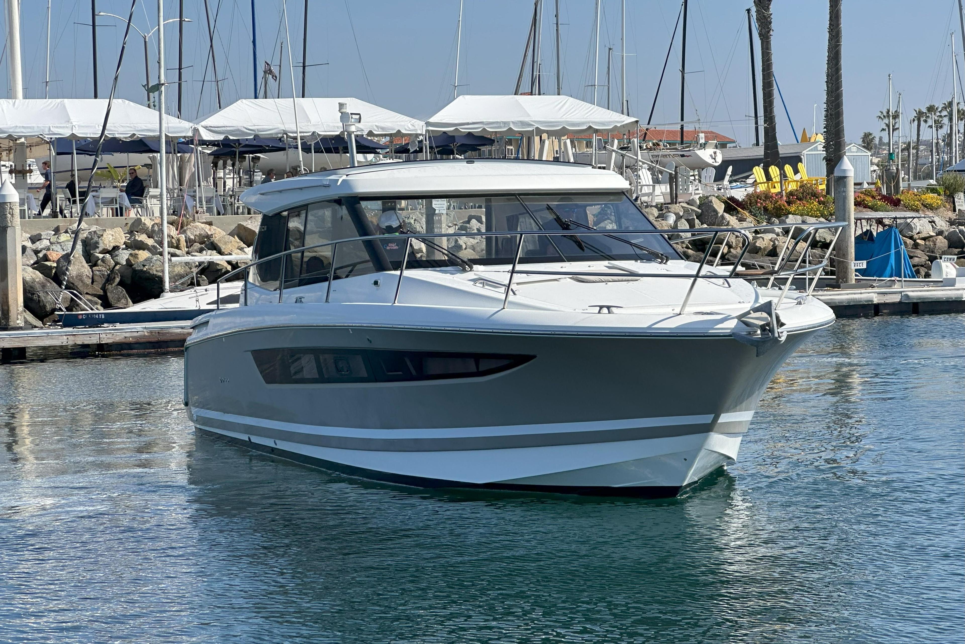 Jeanneau NC 11