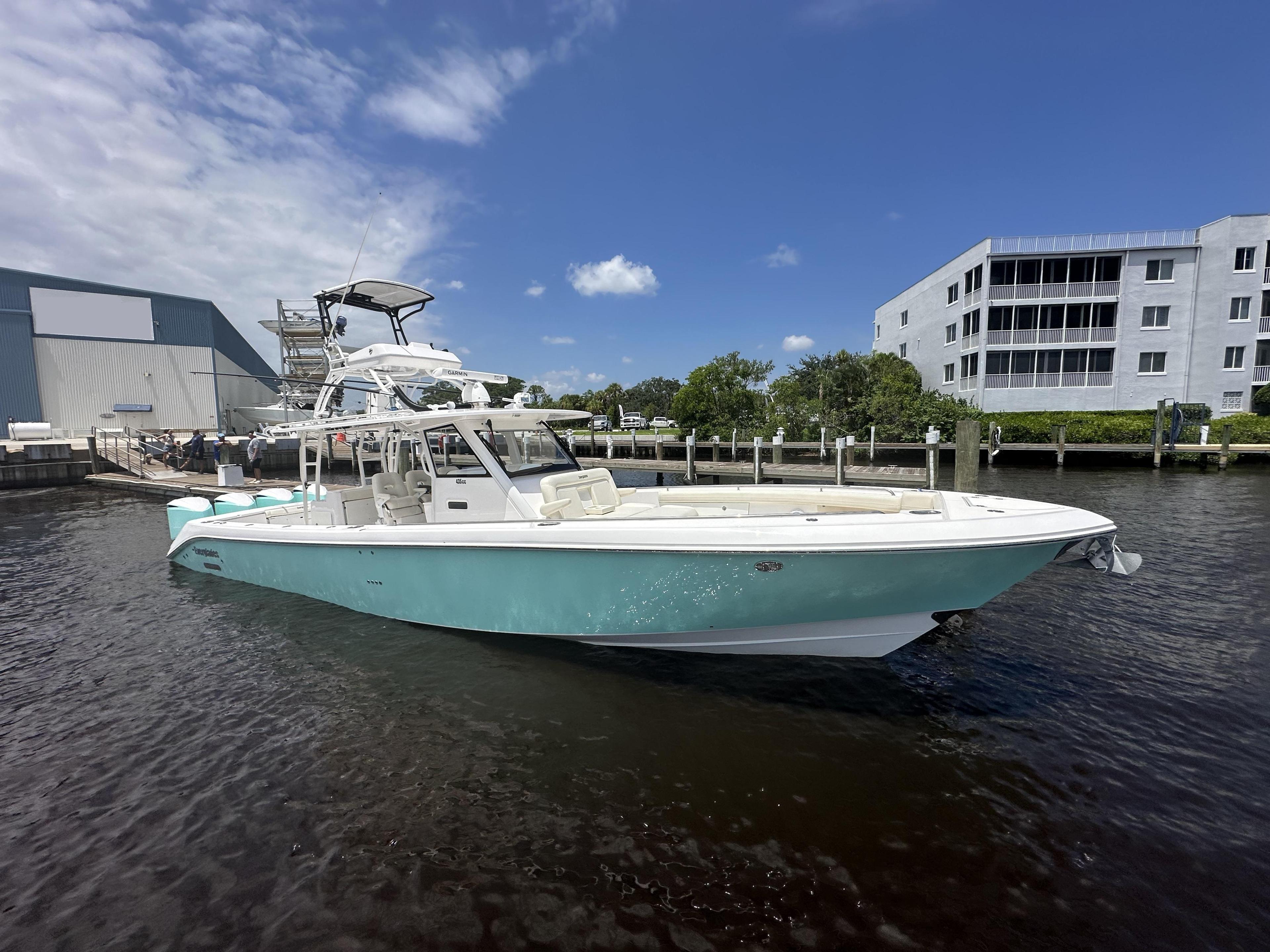 Everglades 435 CC