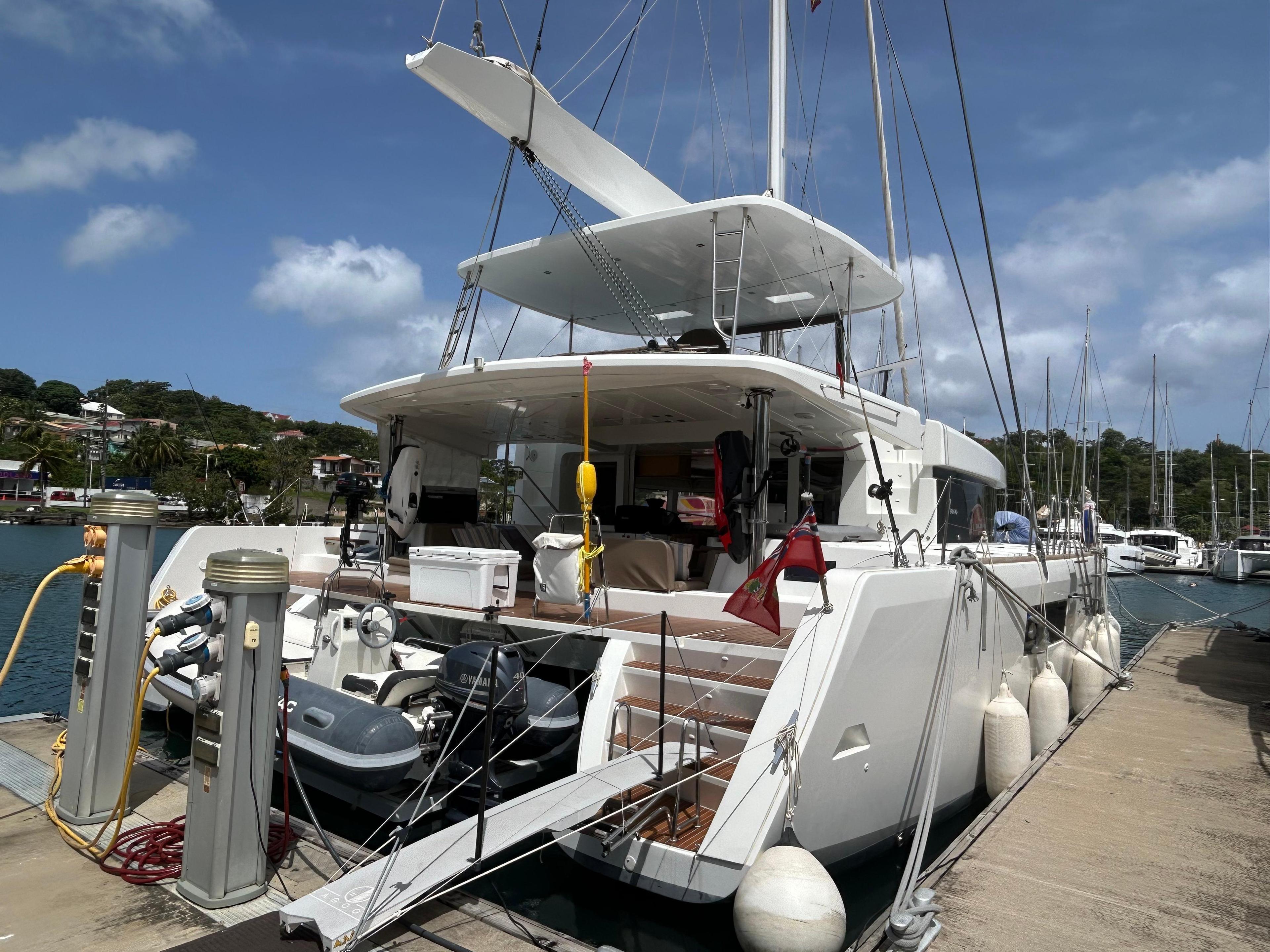 Lagoon 52F for sale
