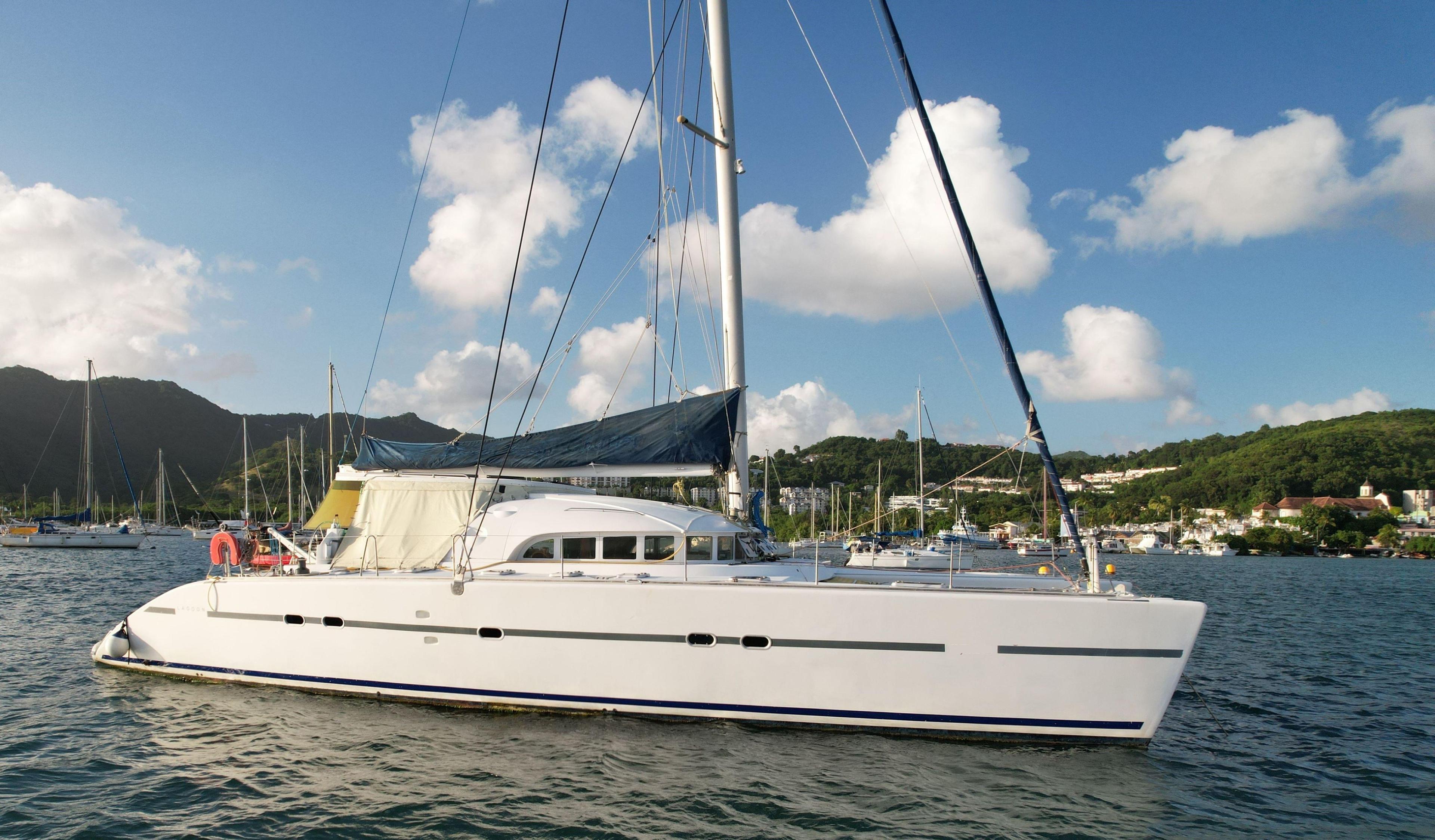 Lagoon 570 for sale