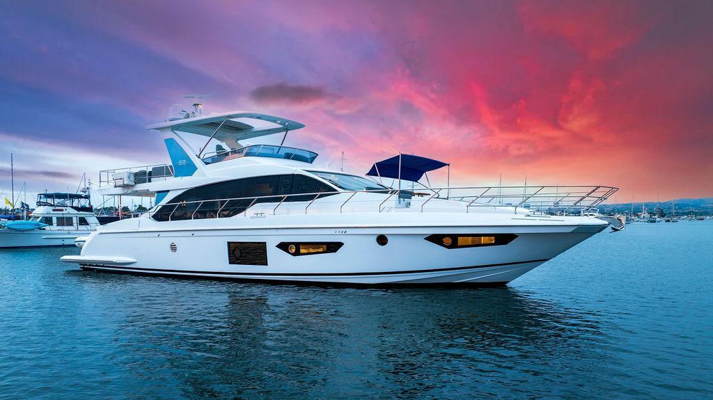 Azimut 66