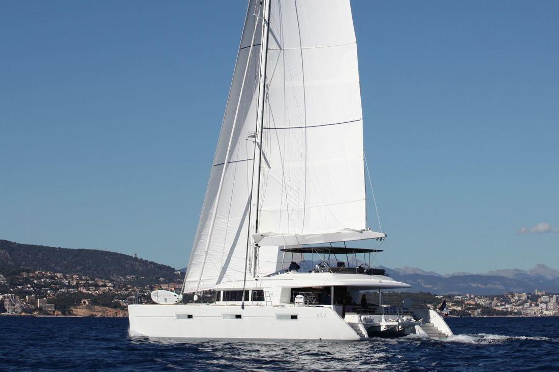 Lagoon 620 for sale