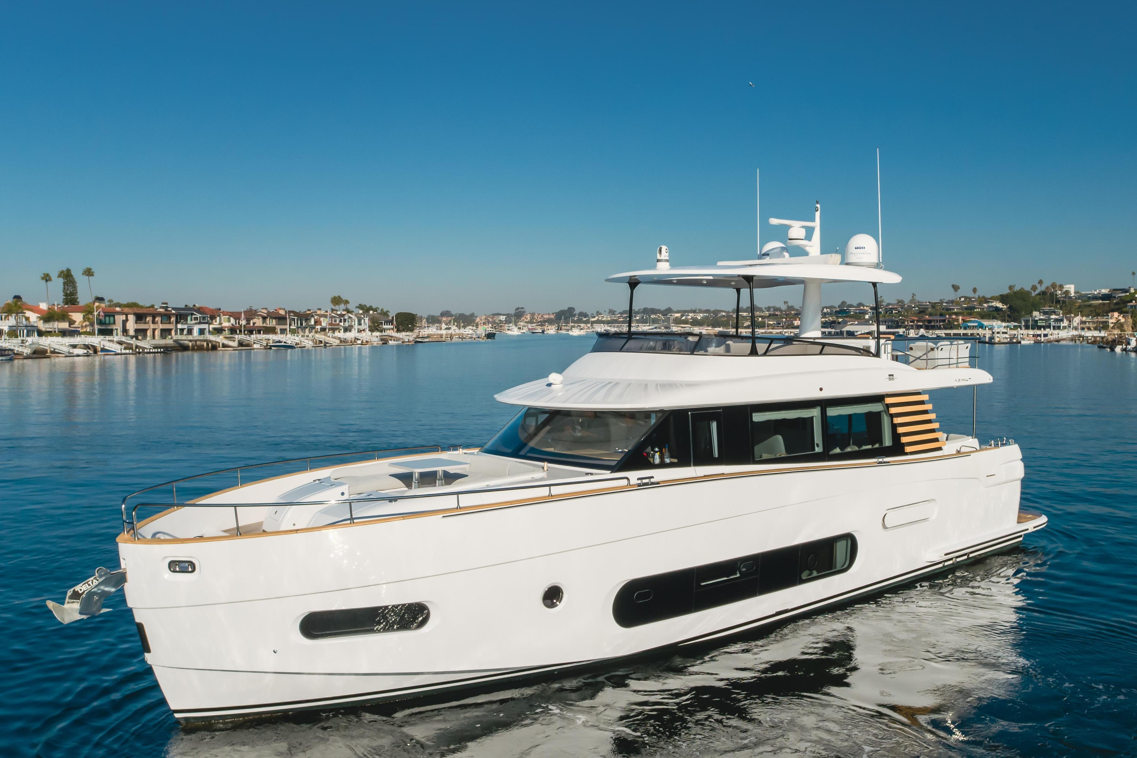 Azimut Magellano 66
