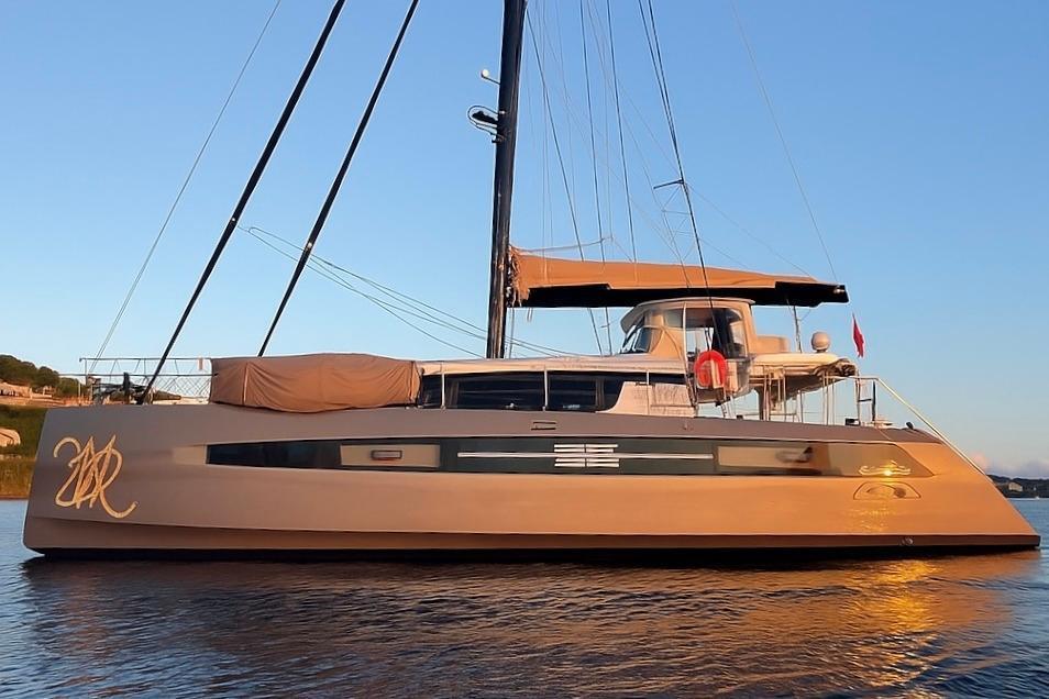 Privilege 580 Signature