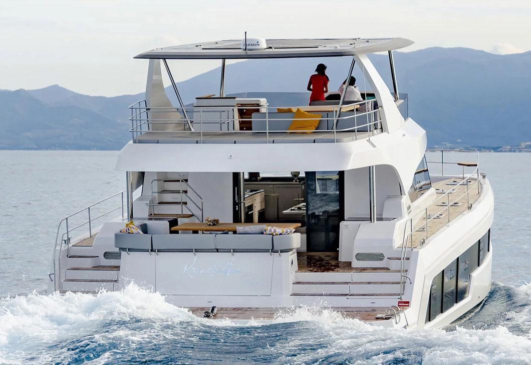 Aventura 56 Motor Yacht