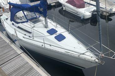 Beneteau First 325