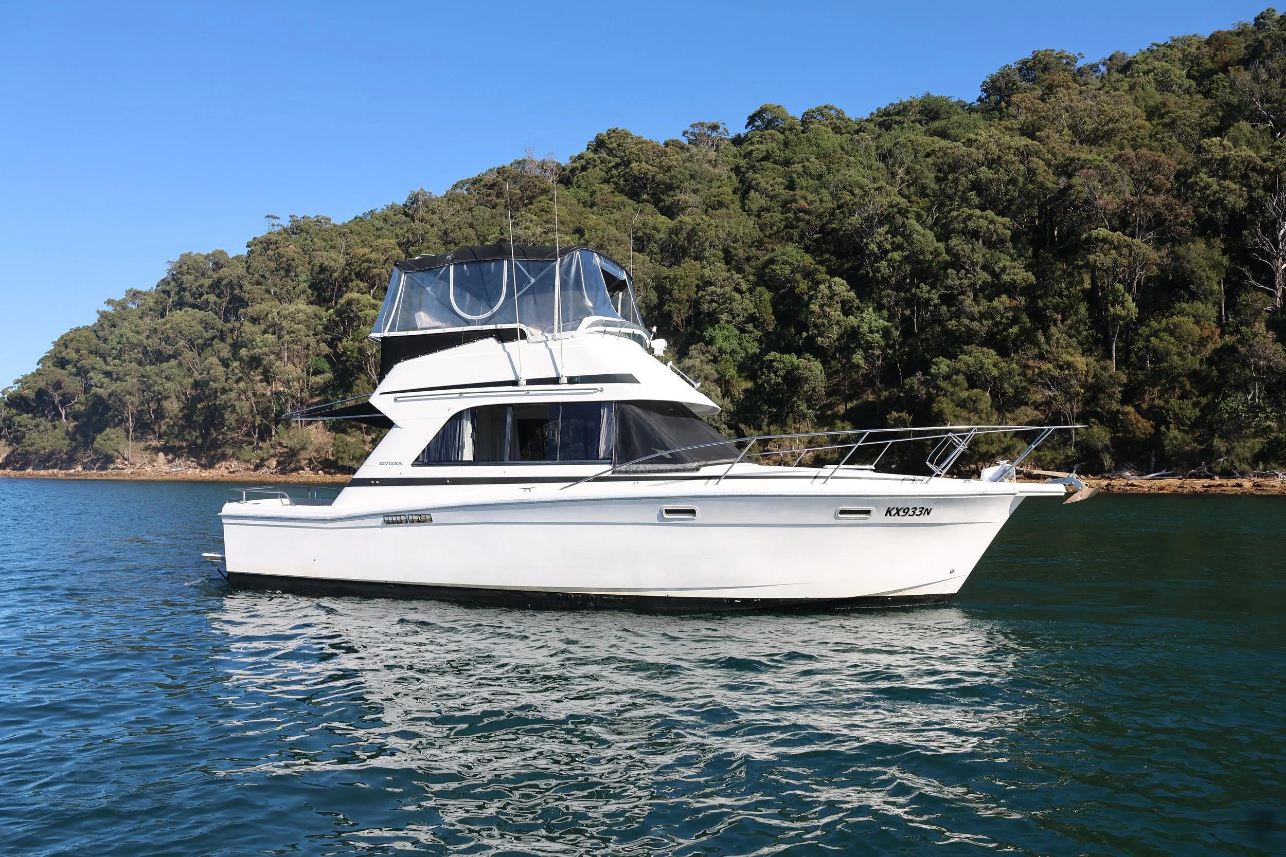Riviera 3300 for sale