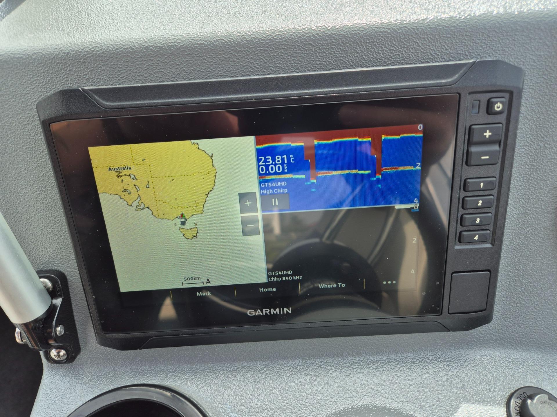 Quintrex 481 Fishabout Pro