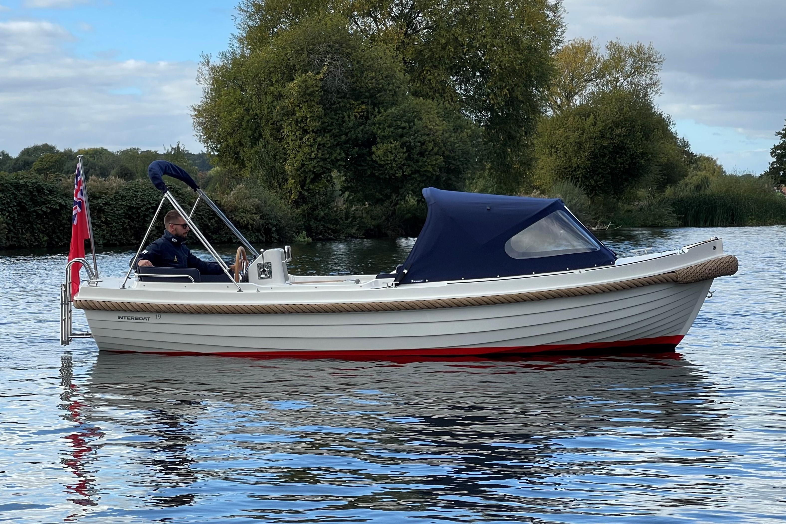 Interboat 19