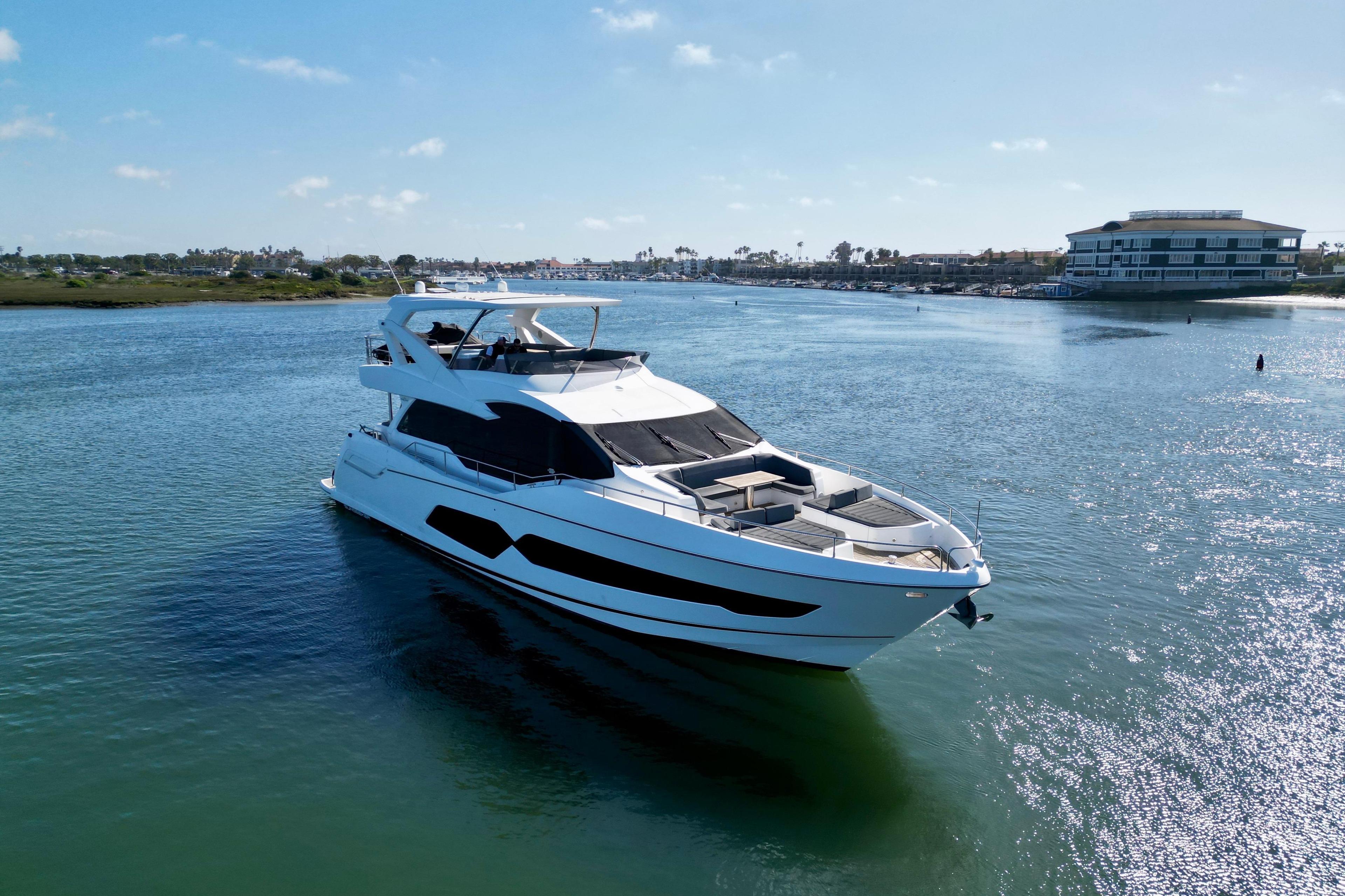 Sunseeker 76 Yacht