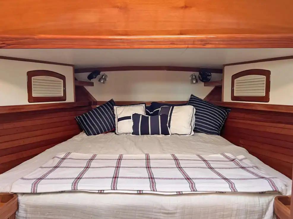 1999 Little Harbor 44 WhisperJet for sale in Bristol, RI, US