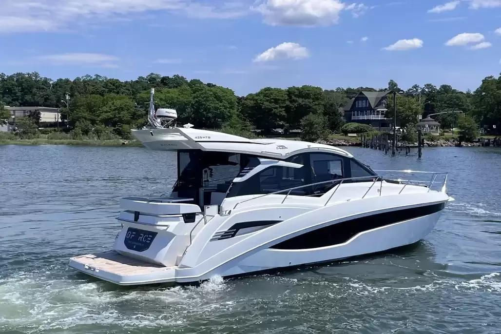 Galeon 425 HTS