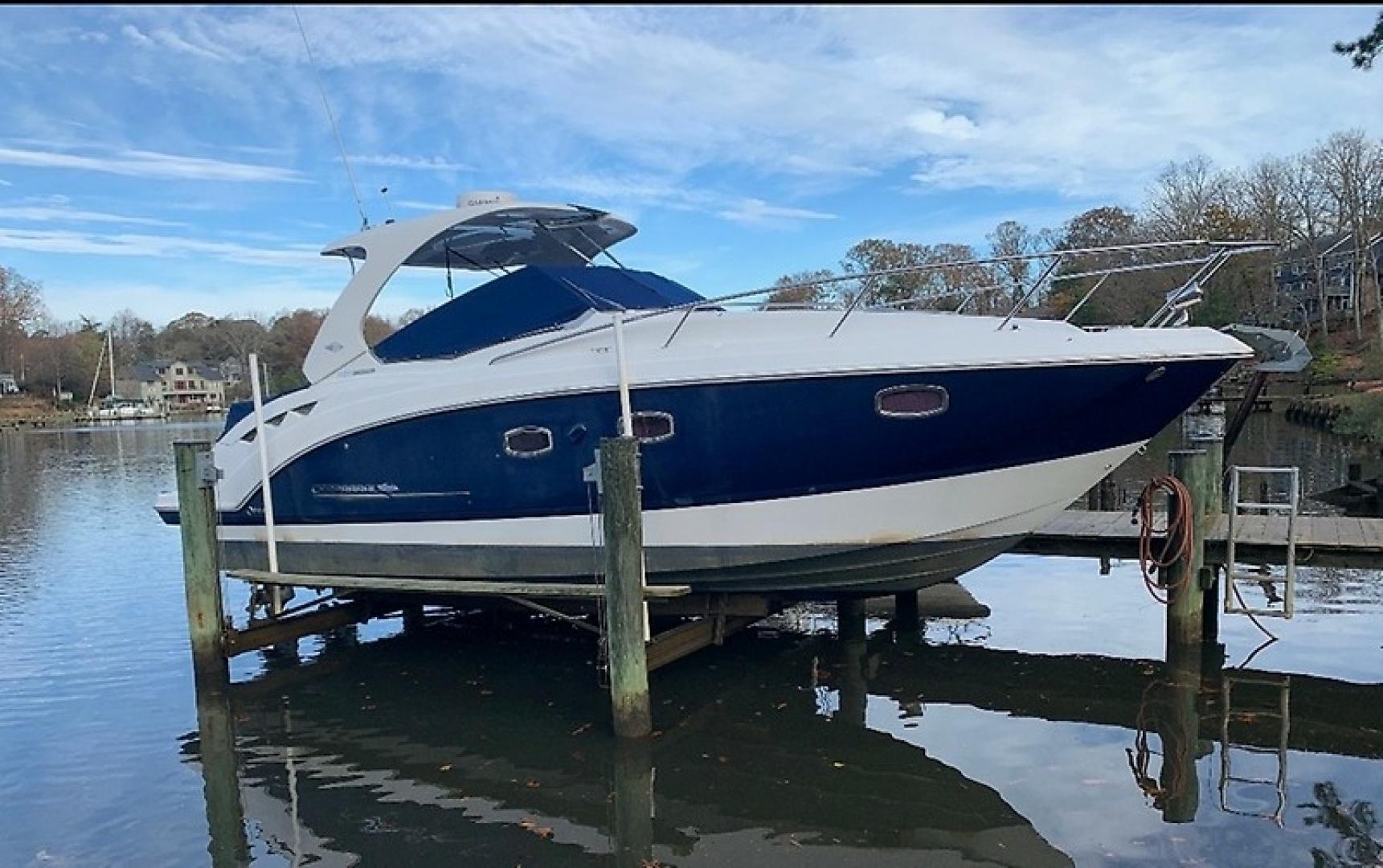 Chaparral Signature 330
