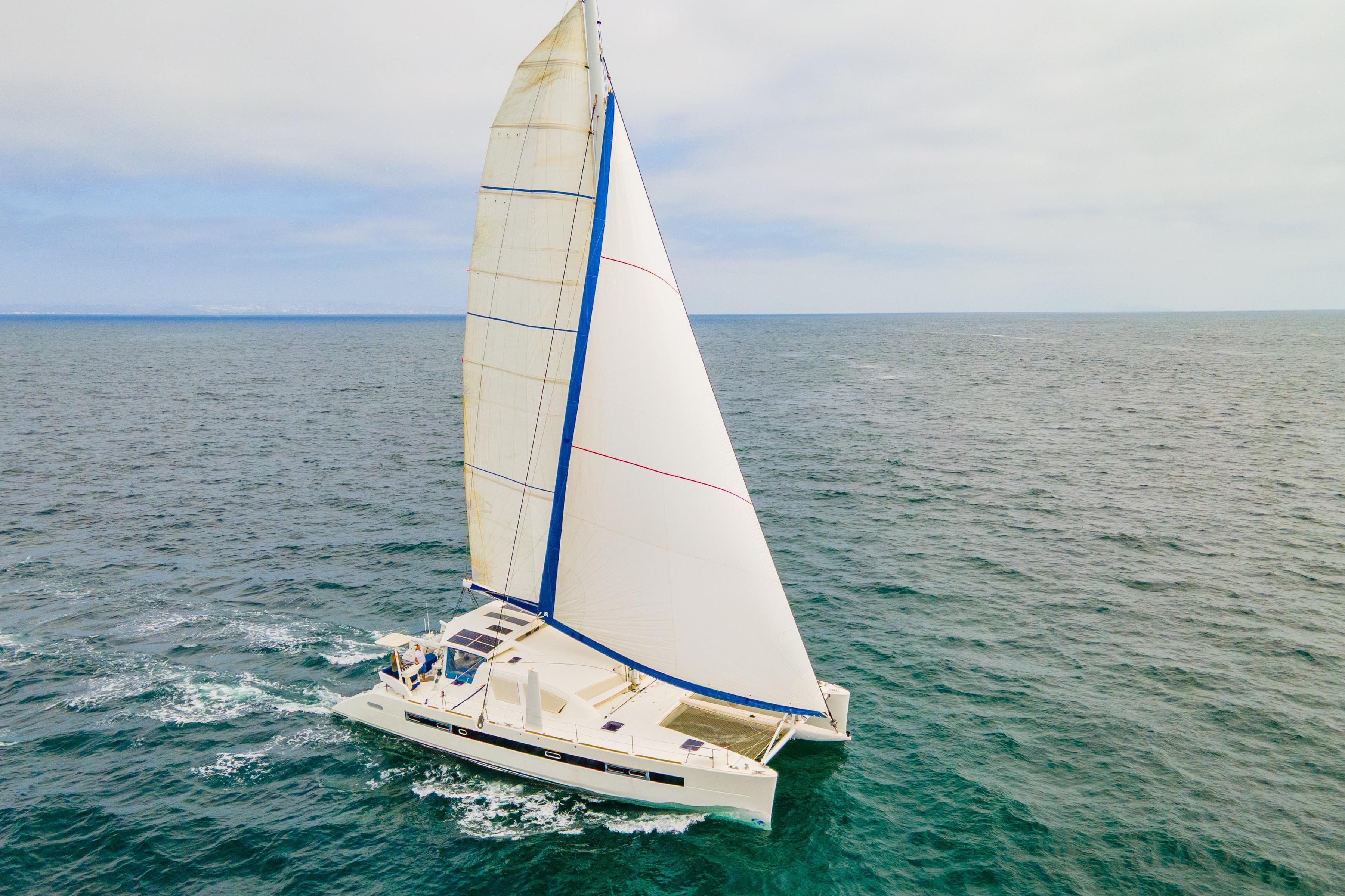 Catana 65