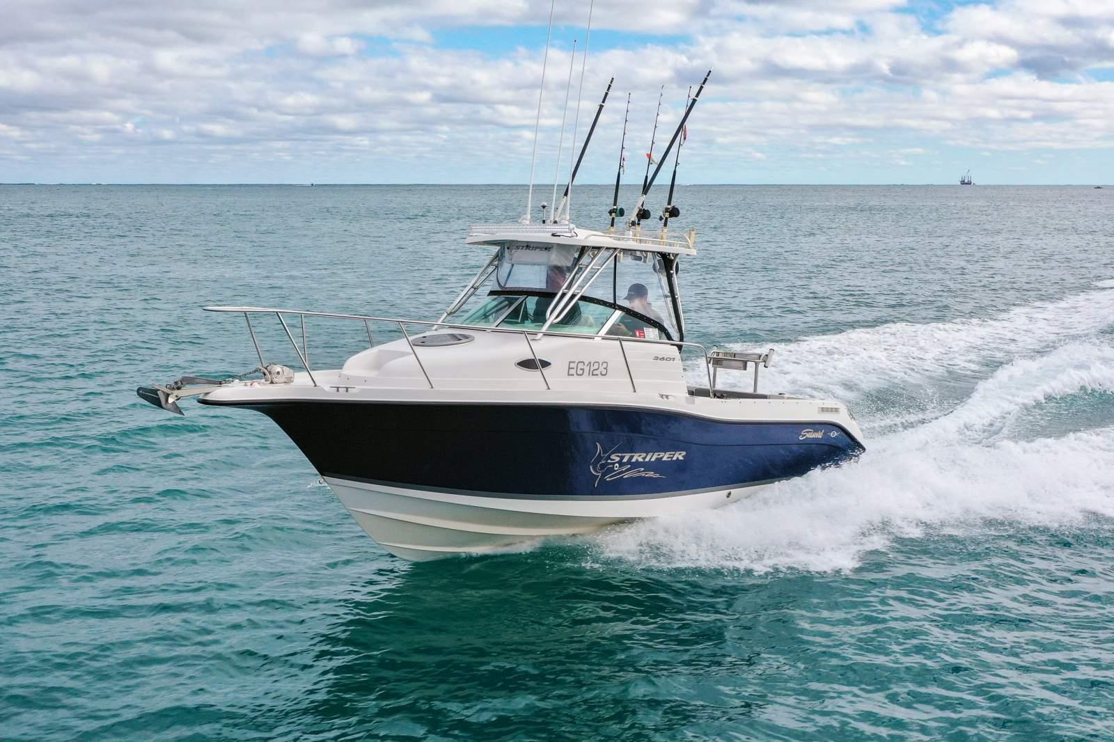 2004 Seaswirl Striper 2601 WA for sale in Oceaneer Marine Brokers - Hillarys, Western Australia
