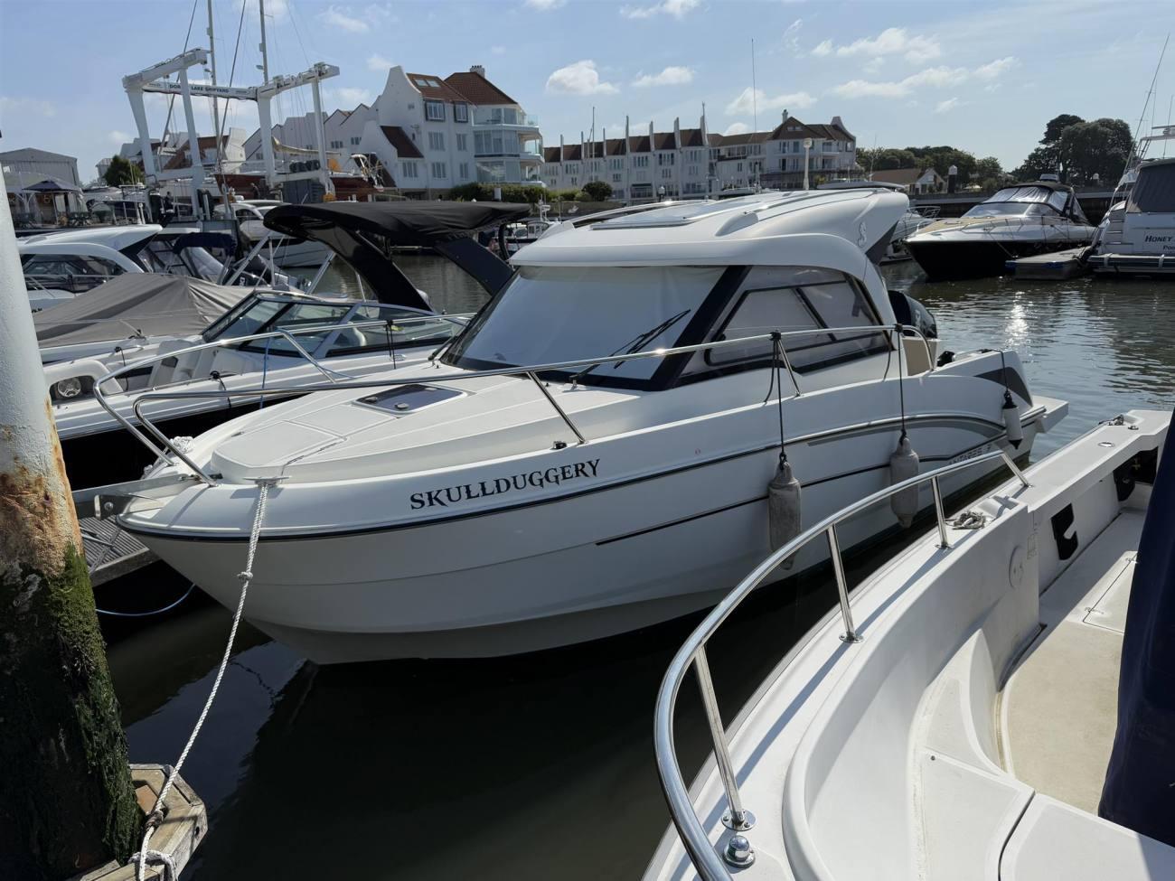 Beneteau Antares 7