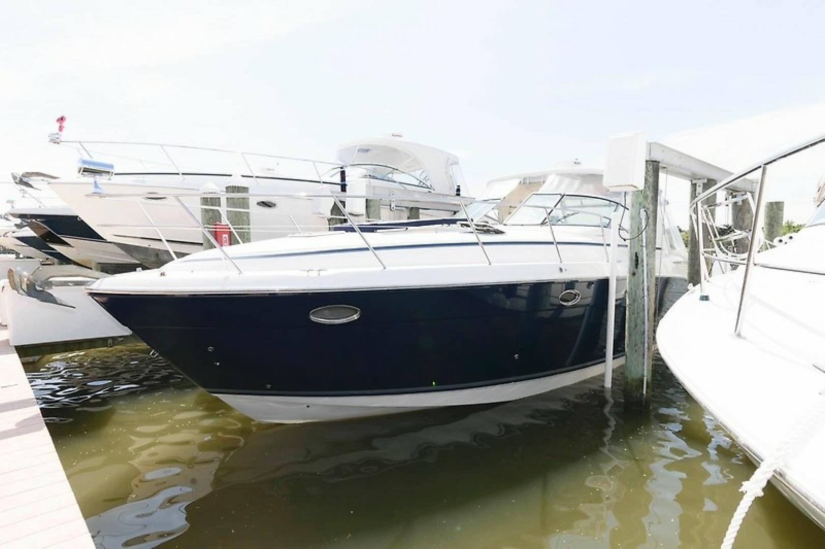 2007 Rinker 420 Express Cruiser for sale in Edgewater, Maryland