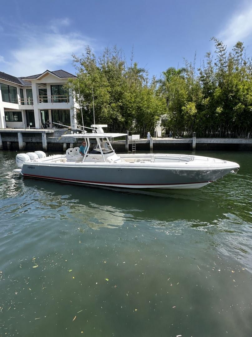 2013 Intrepid 37 for sale in Boca Raton, Florida, United States