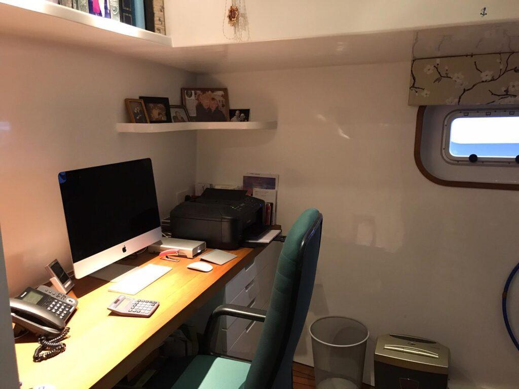 Photo 12