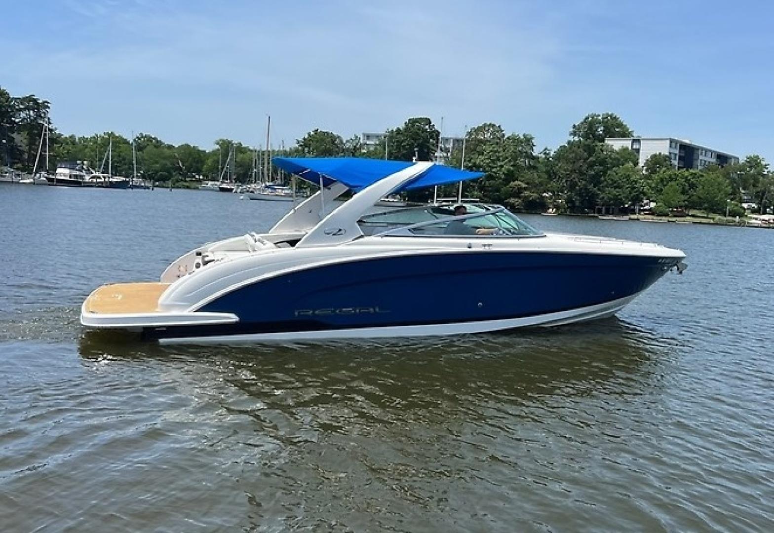 Regal 3200 Bowrider