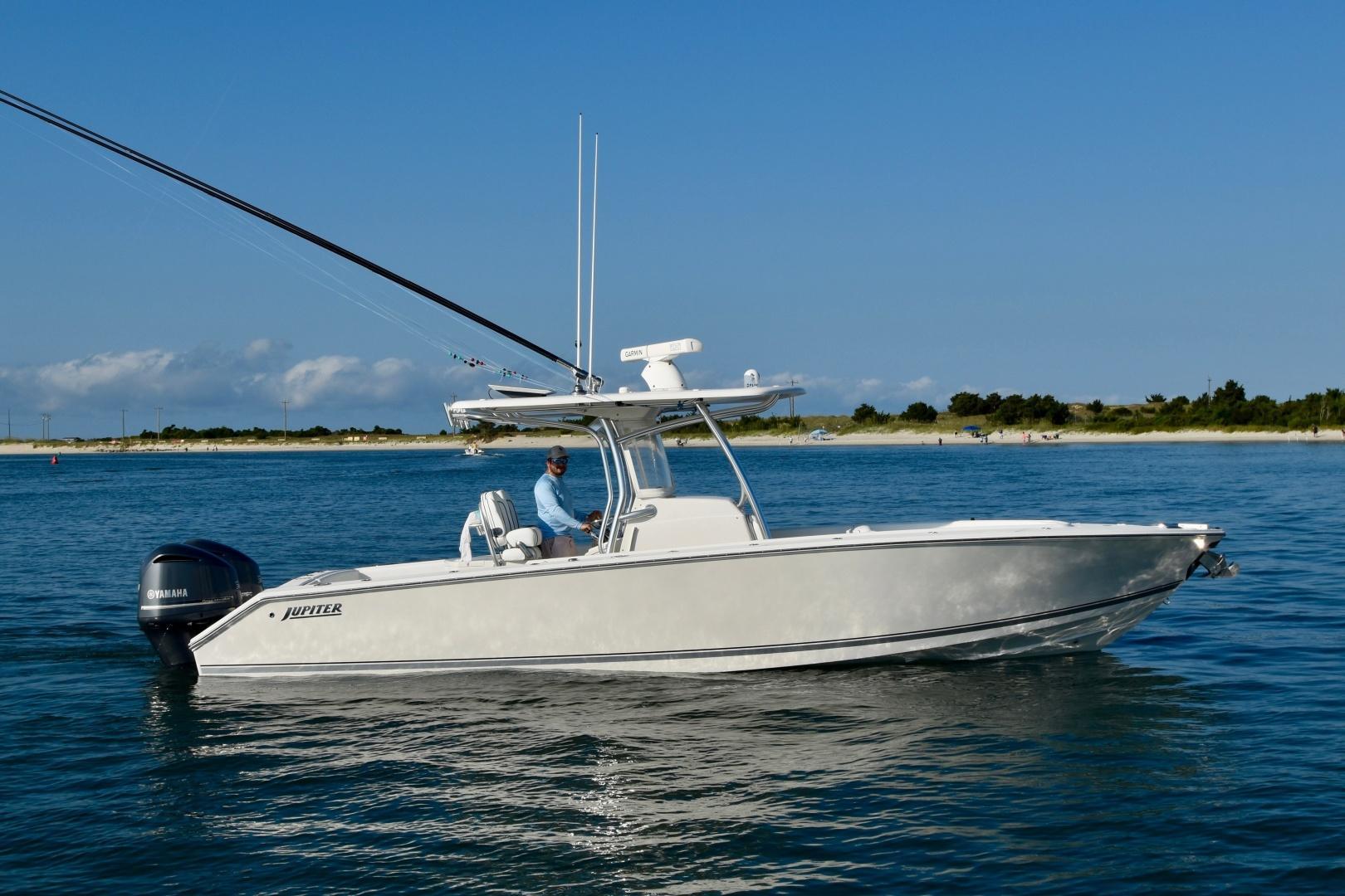 2015 Jupiter 30 Center Console for sale in Beaufort, North Carolina