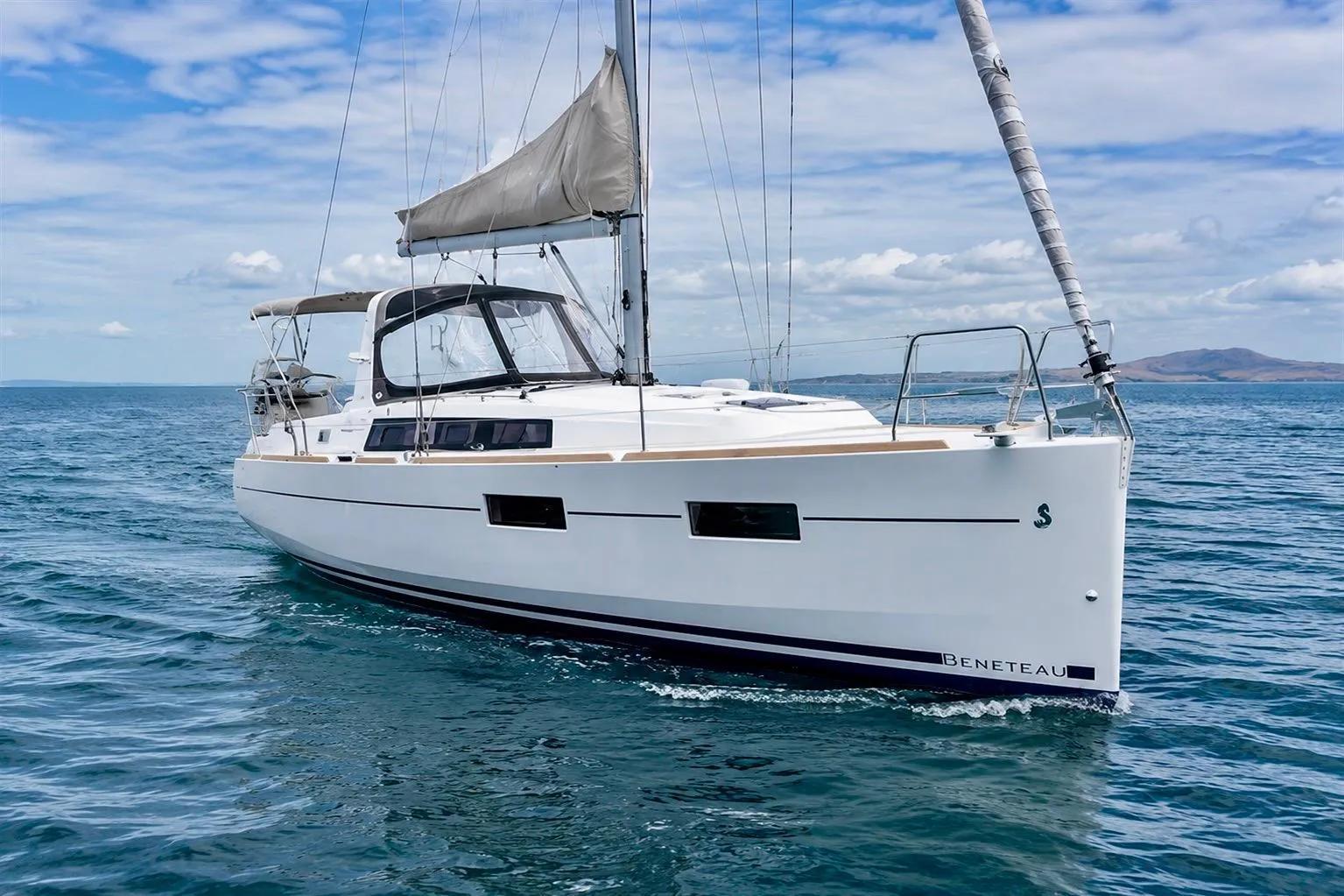 Beneteau Oceanis 35