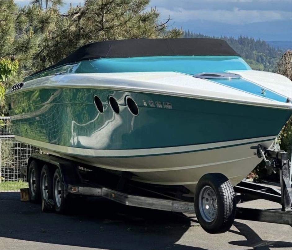 1991 Donzi Black Widow 30 for sale in Wilsonville OR.