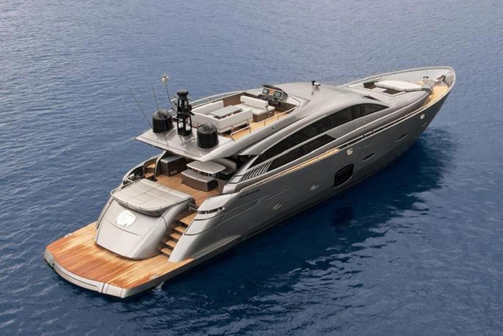 Pershing 92