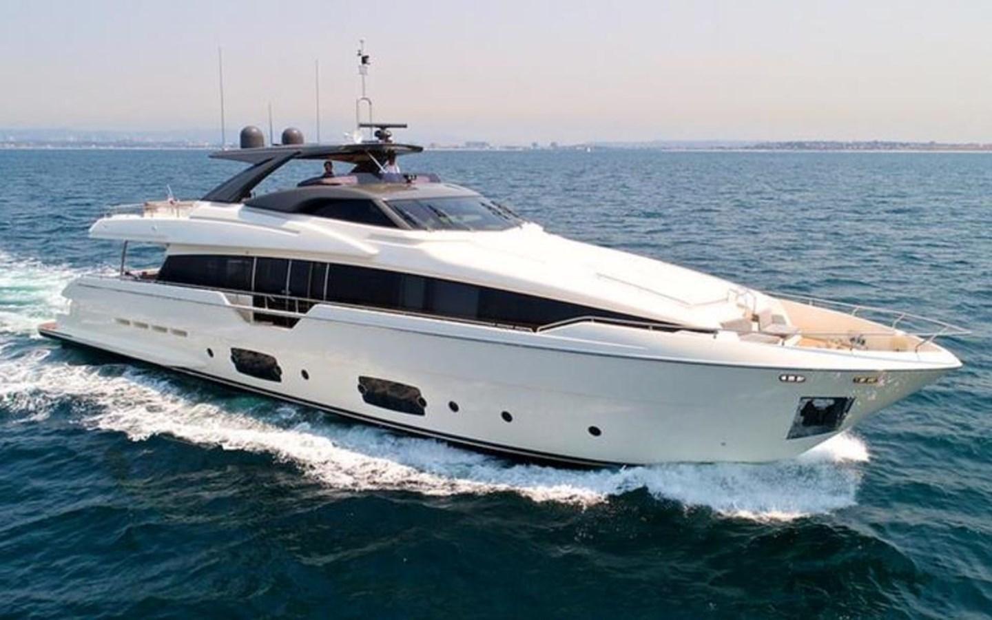 Ferretti 960