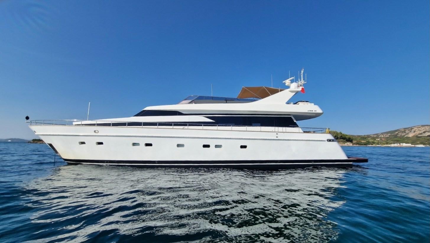 Cantieri di Pisa Akhir 85
