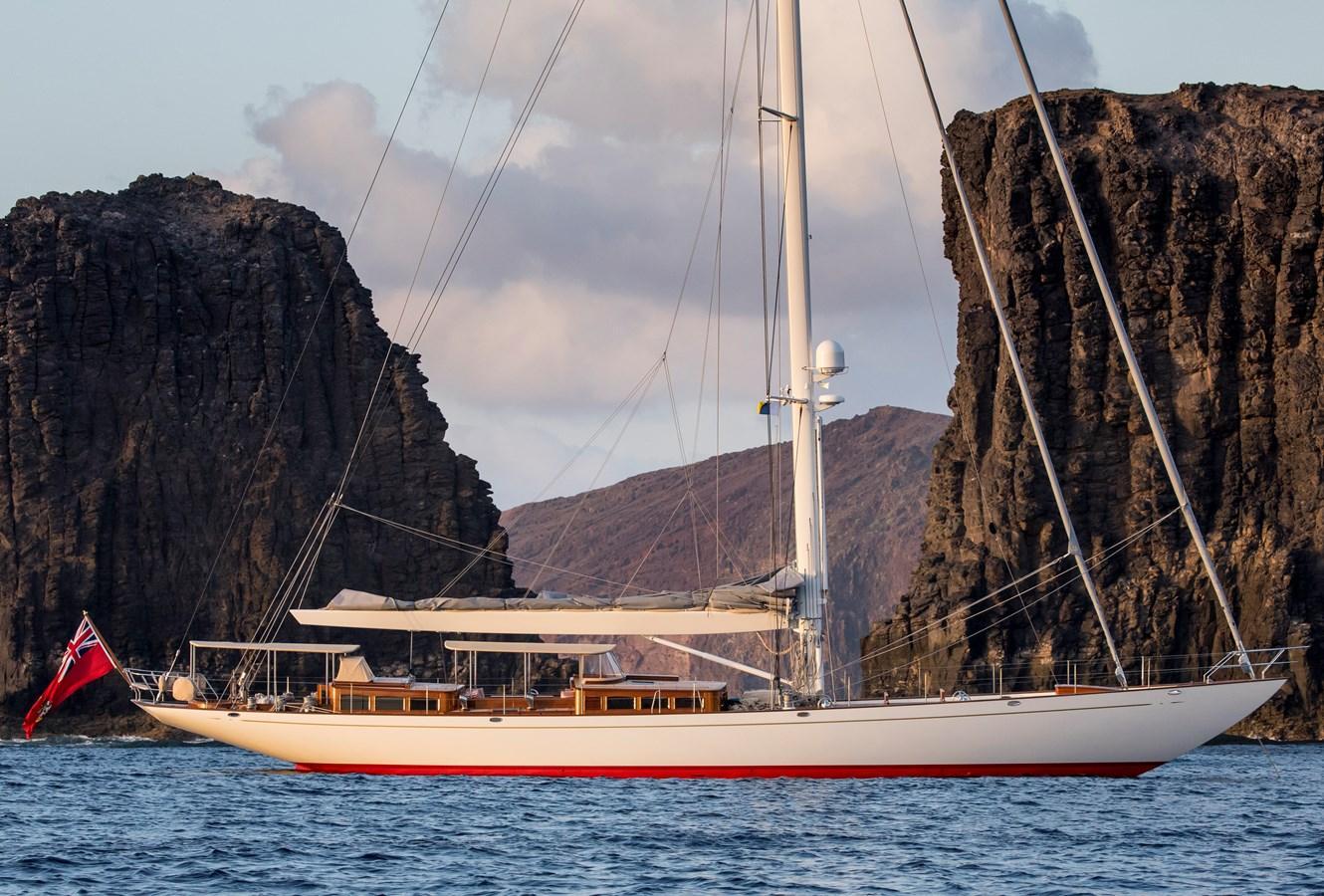 Claasen Shipyards Truly Classic 90