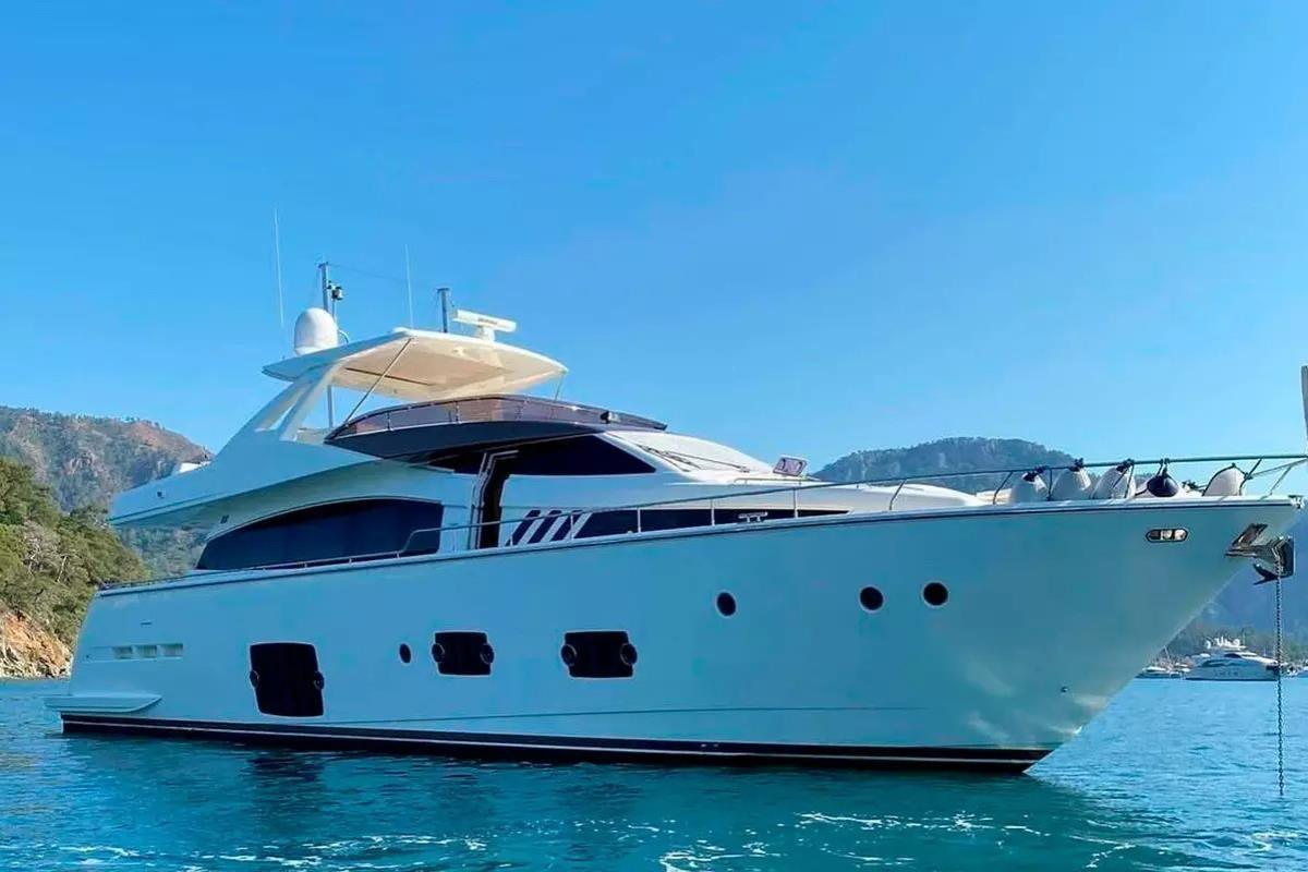 Ferretti 800 for sale