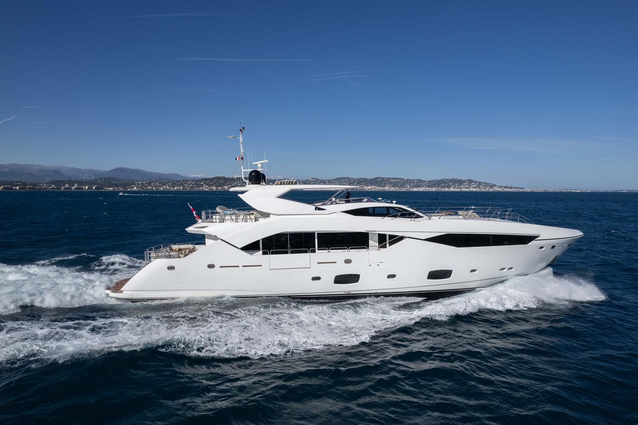 Sunseeker 115 Sport Yacht