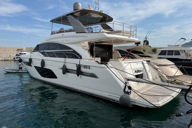 Princess F 70 FLY