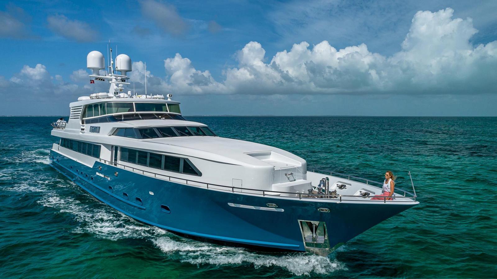 Broward Raised Pilothouse