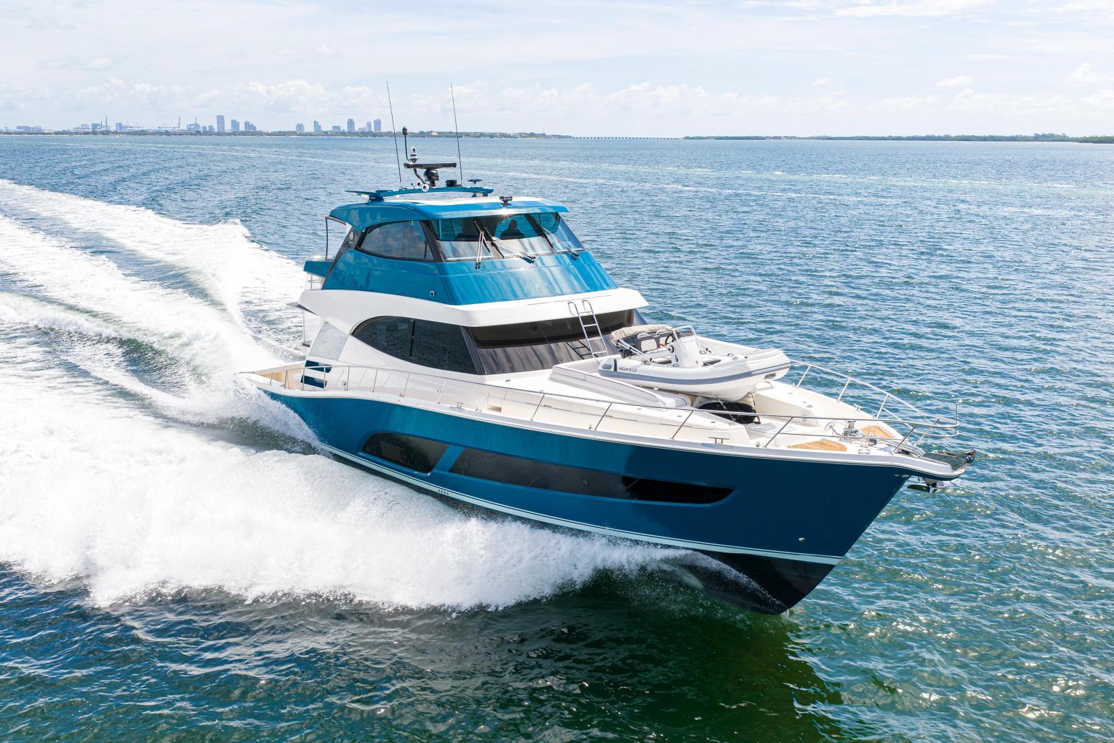 Riviera 72 Sports Motor Yacht
