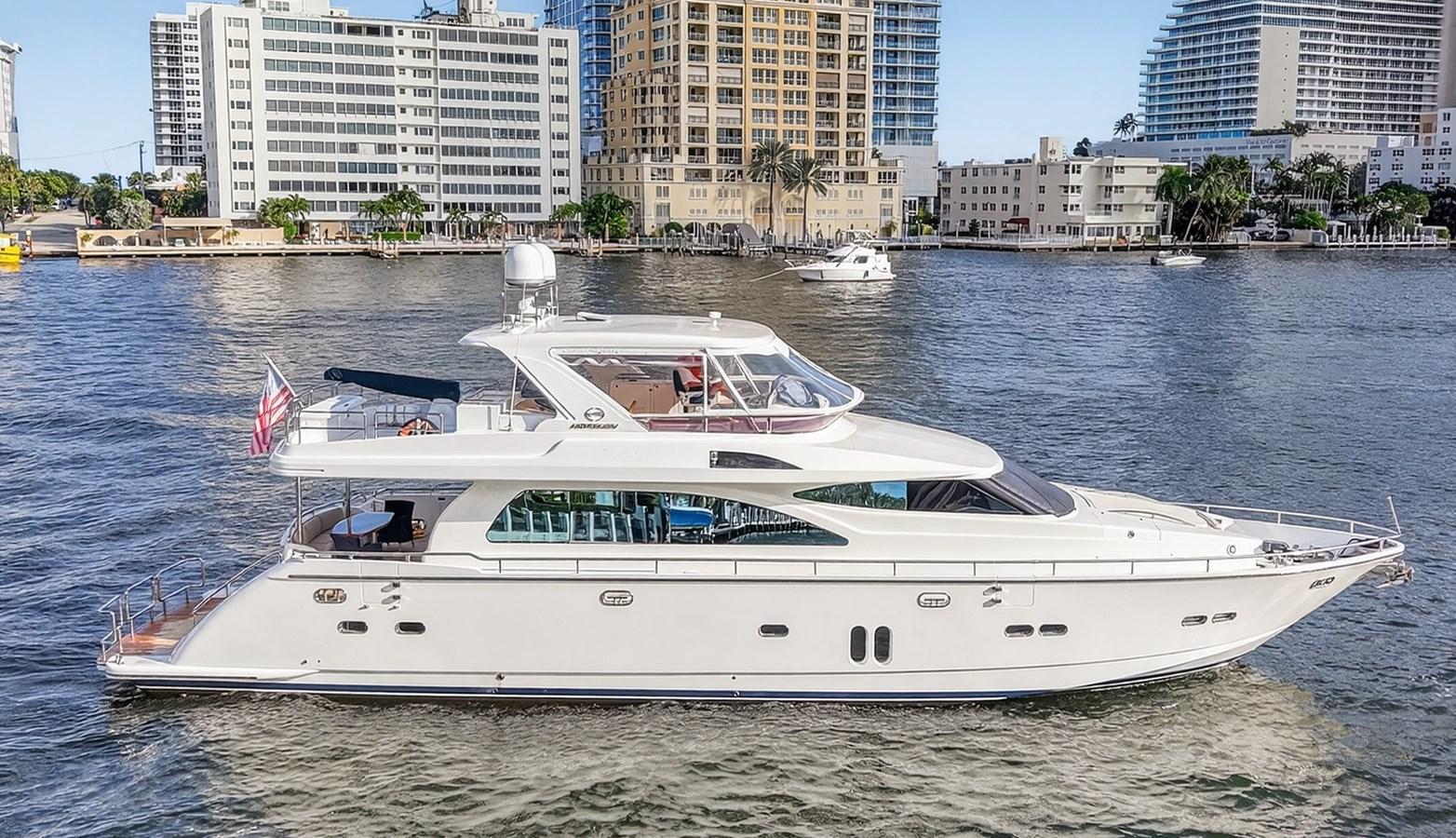 Horizon Flybridge