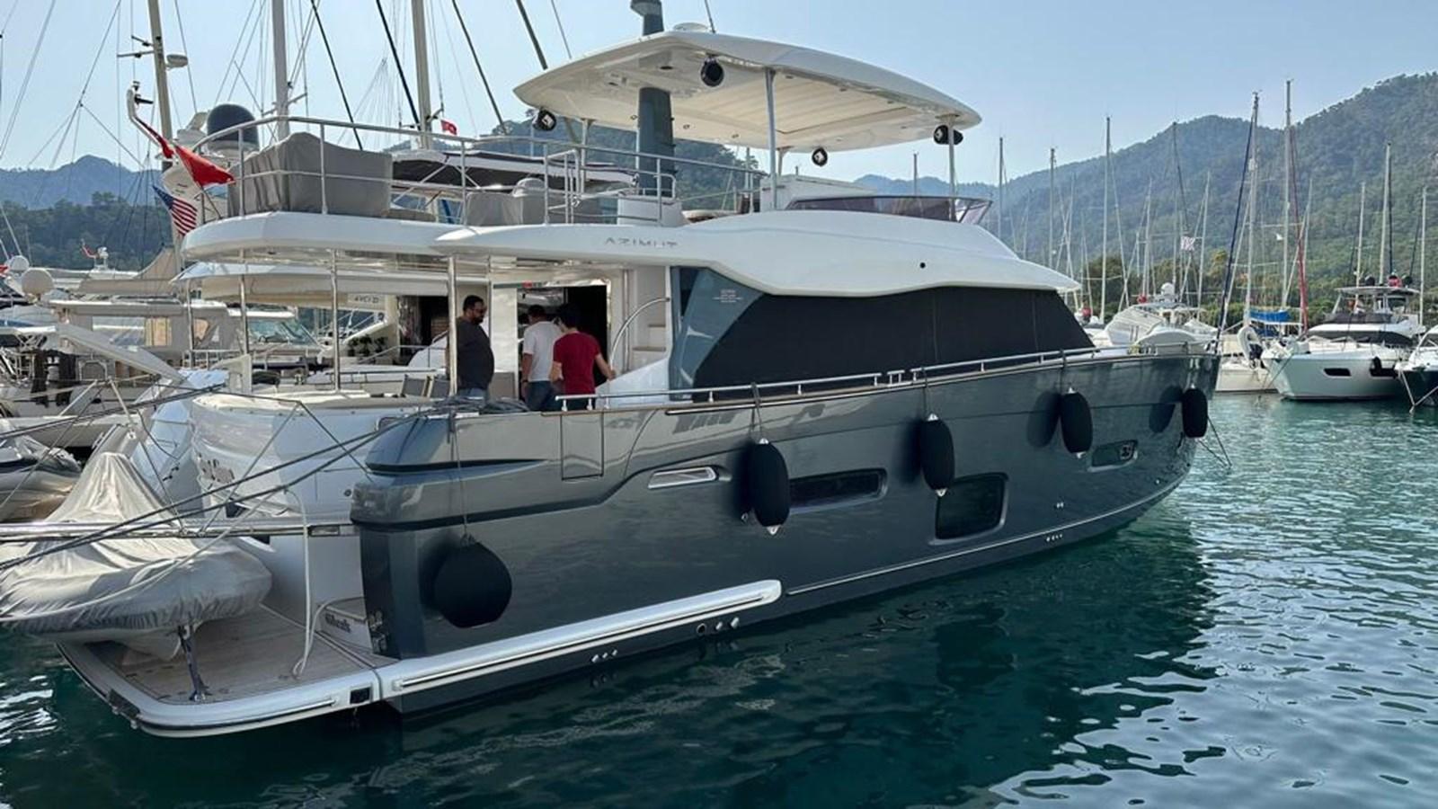 Azimut Magellano 66