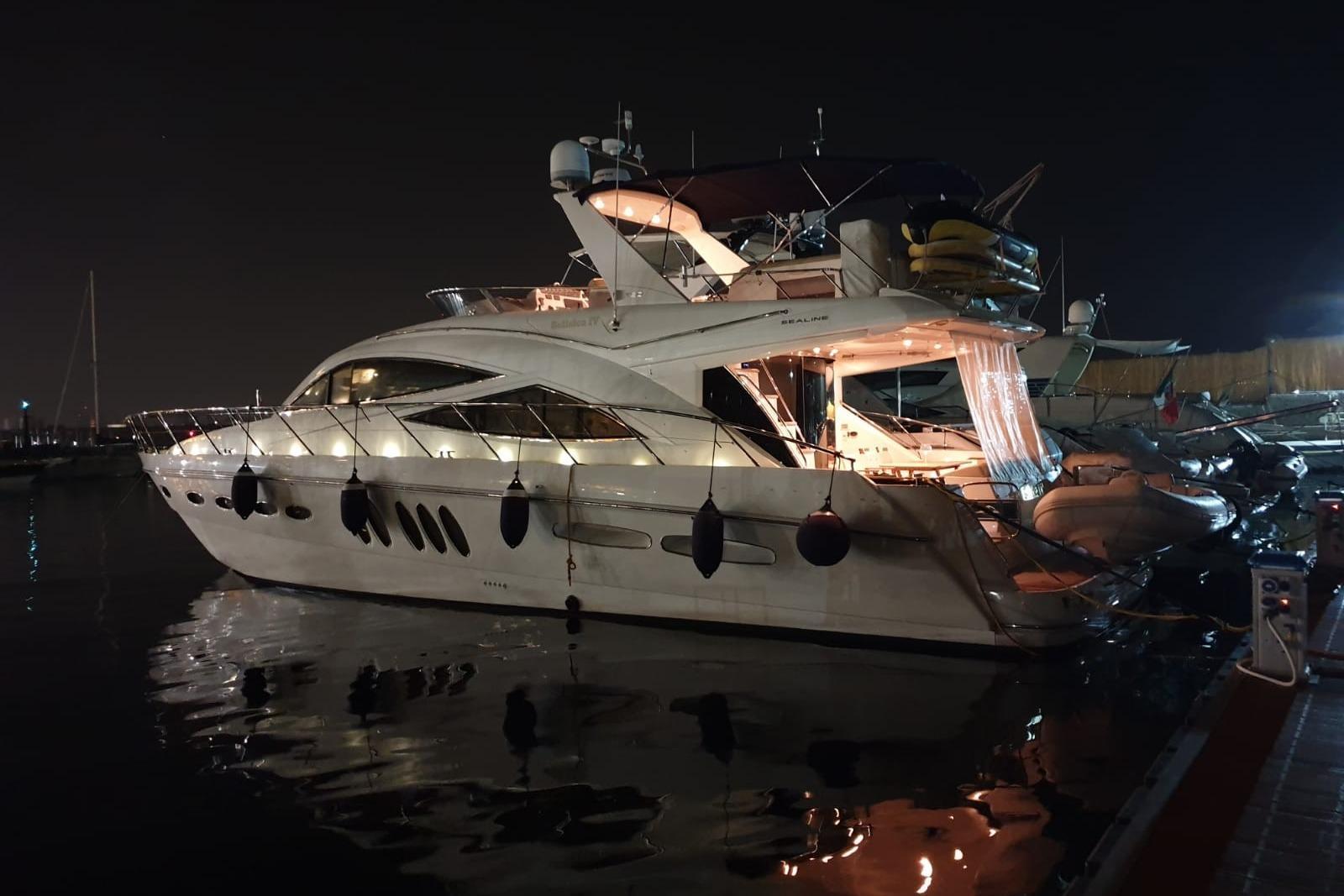 Sealine T60