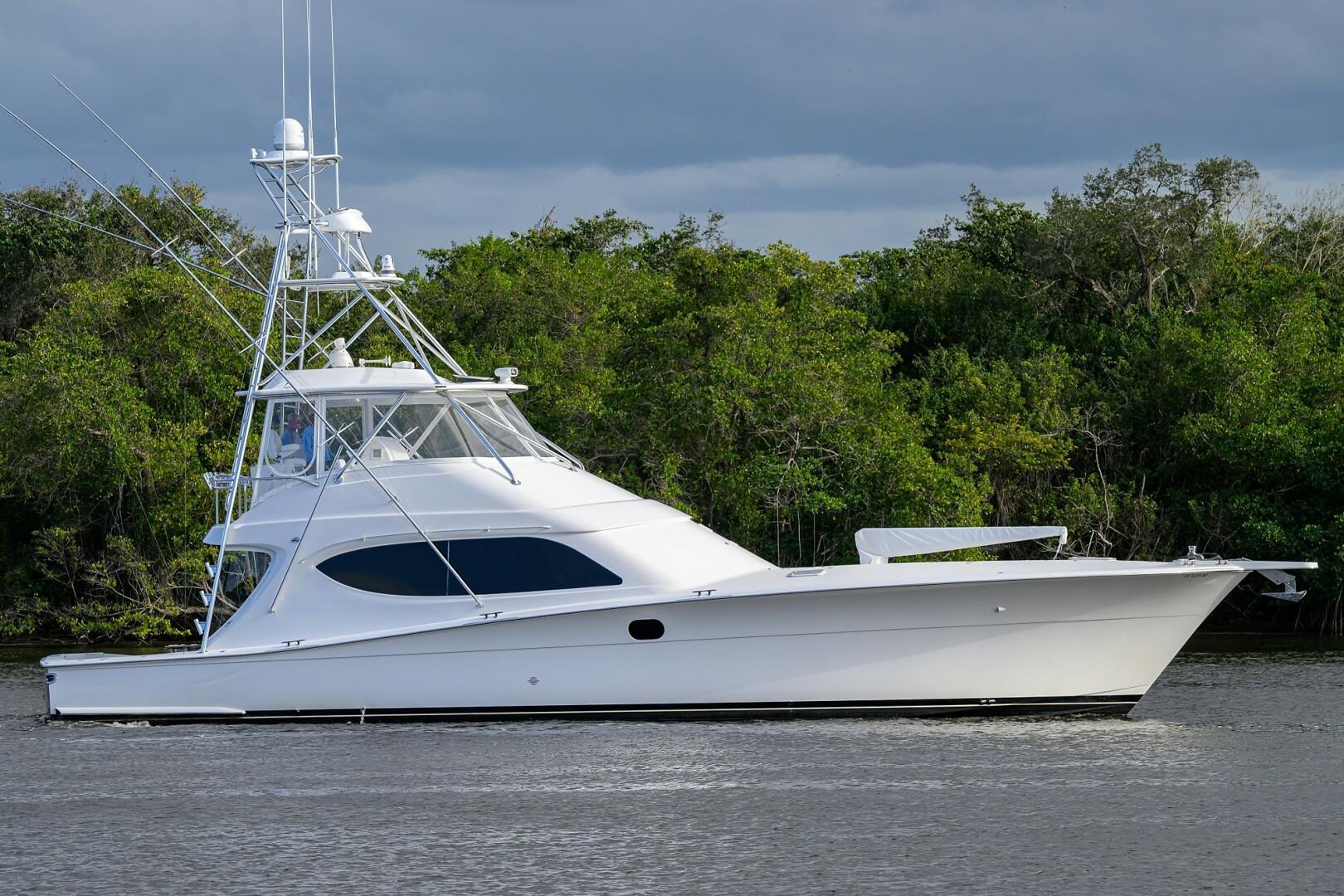 Hatteras GT63