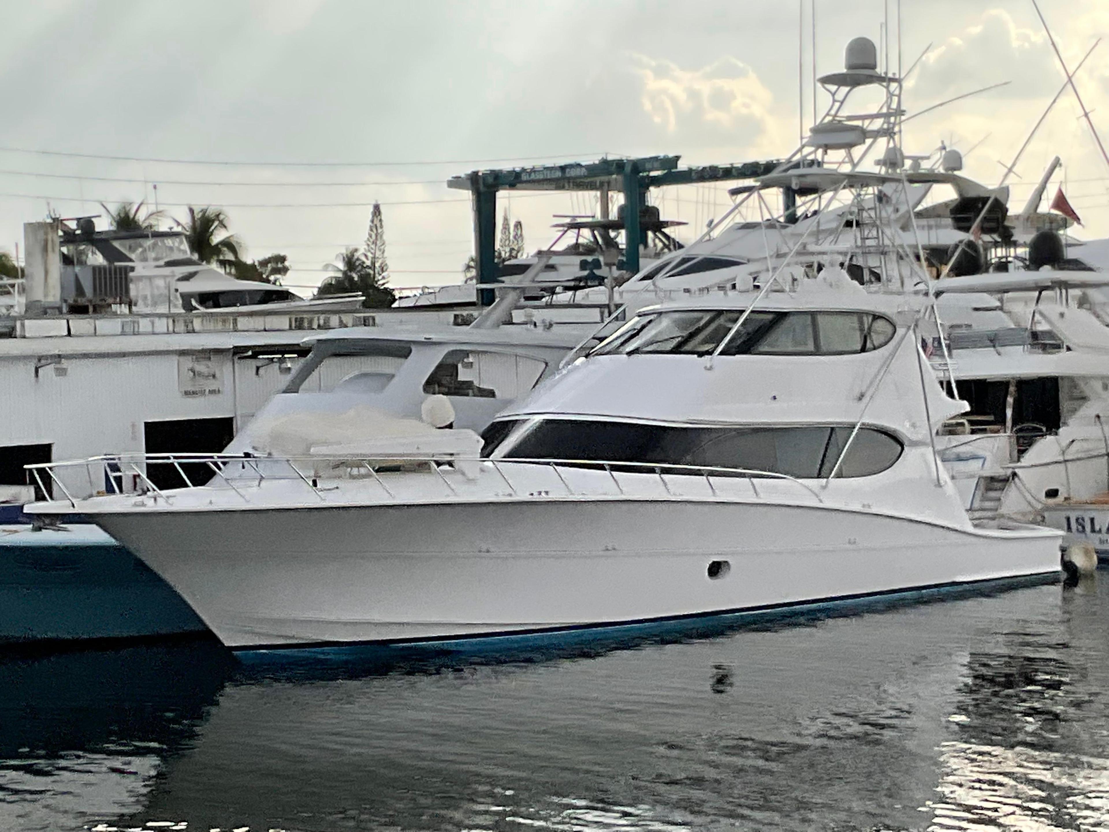 Hatteras 77 Convertible
