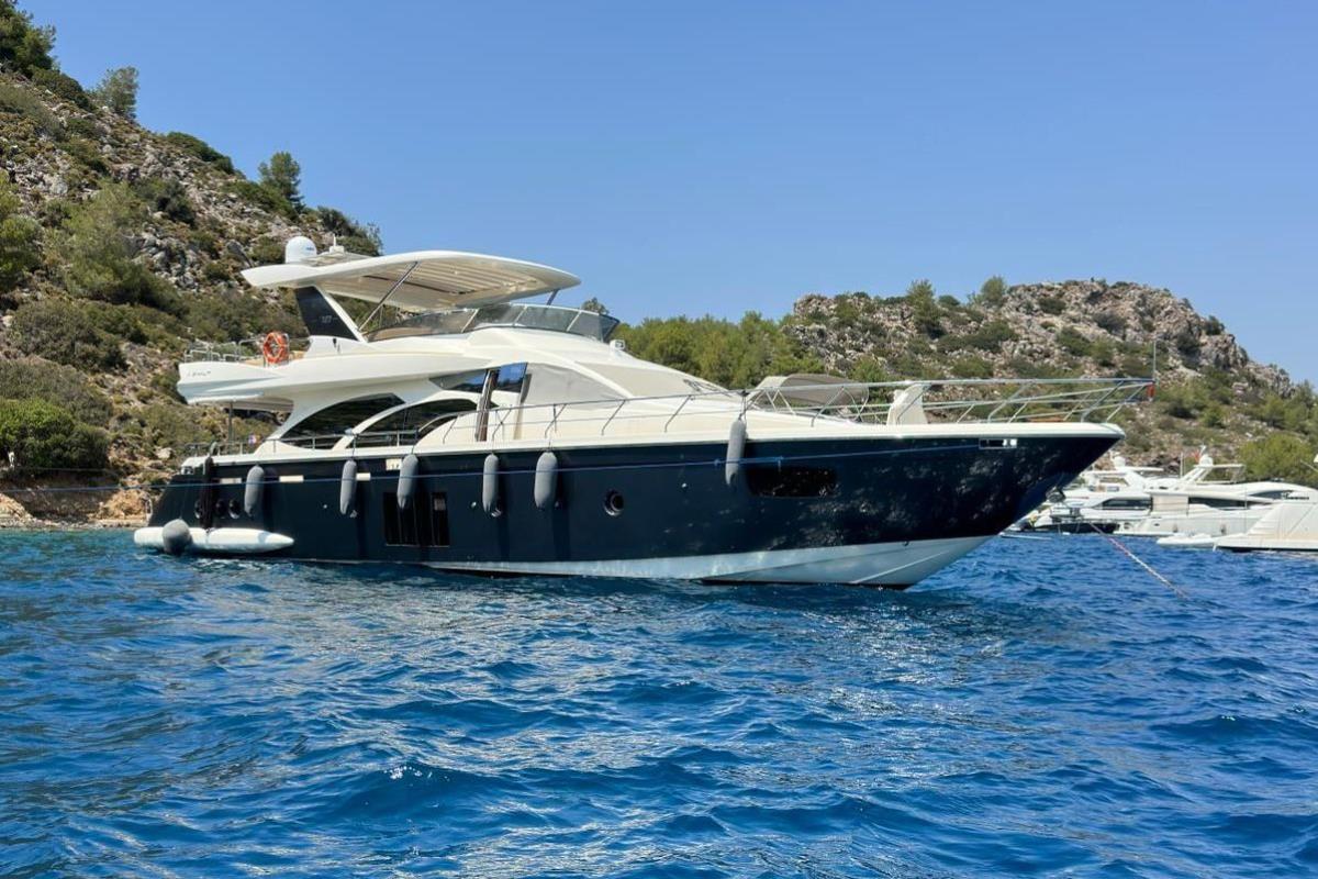 Azimut 78 for sale