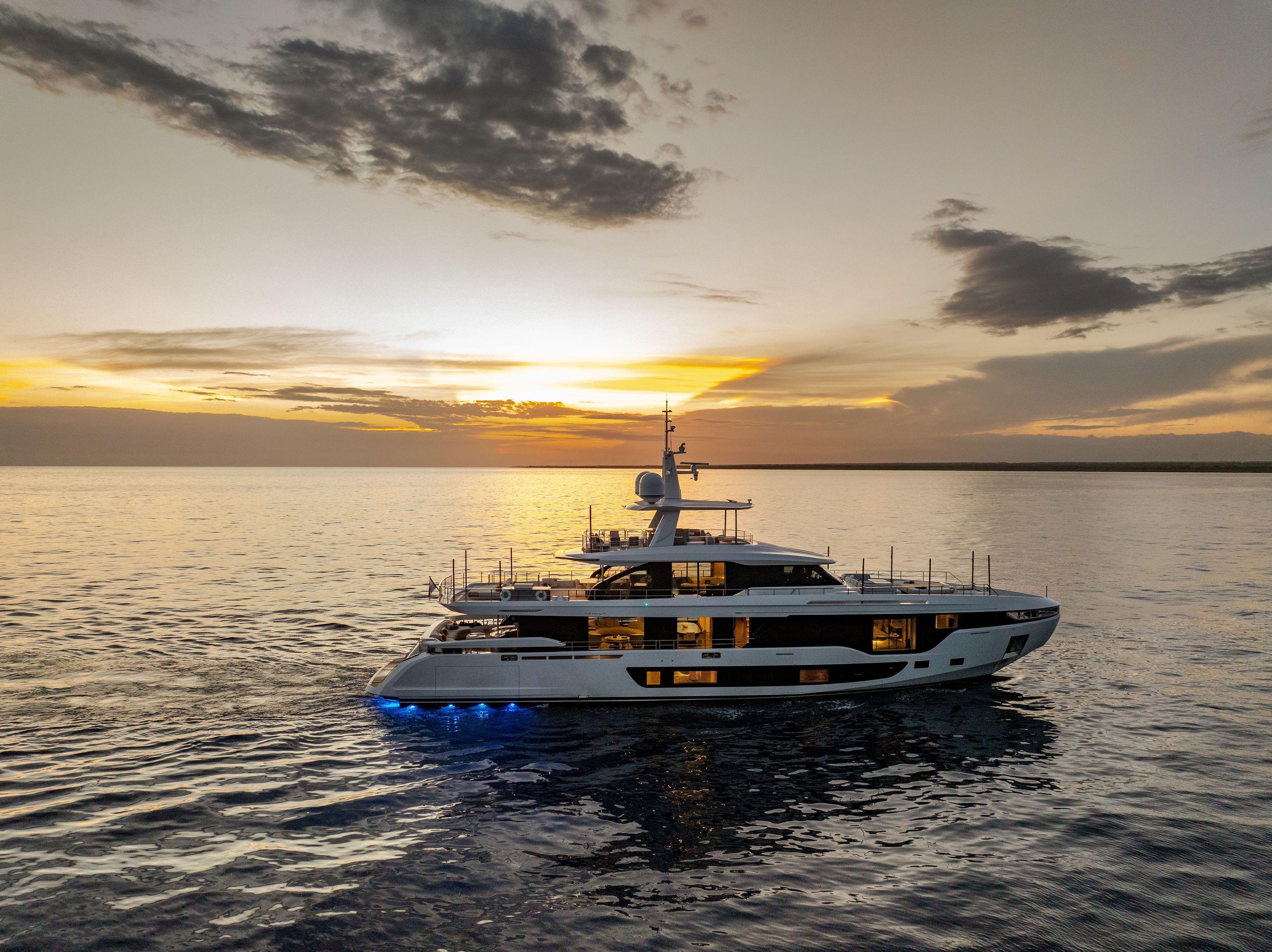 Azimut Grande 36M