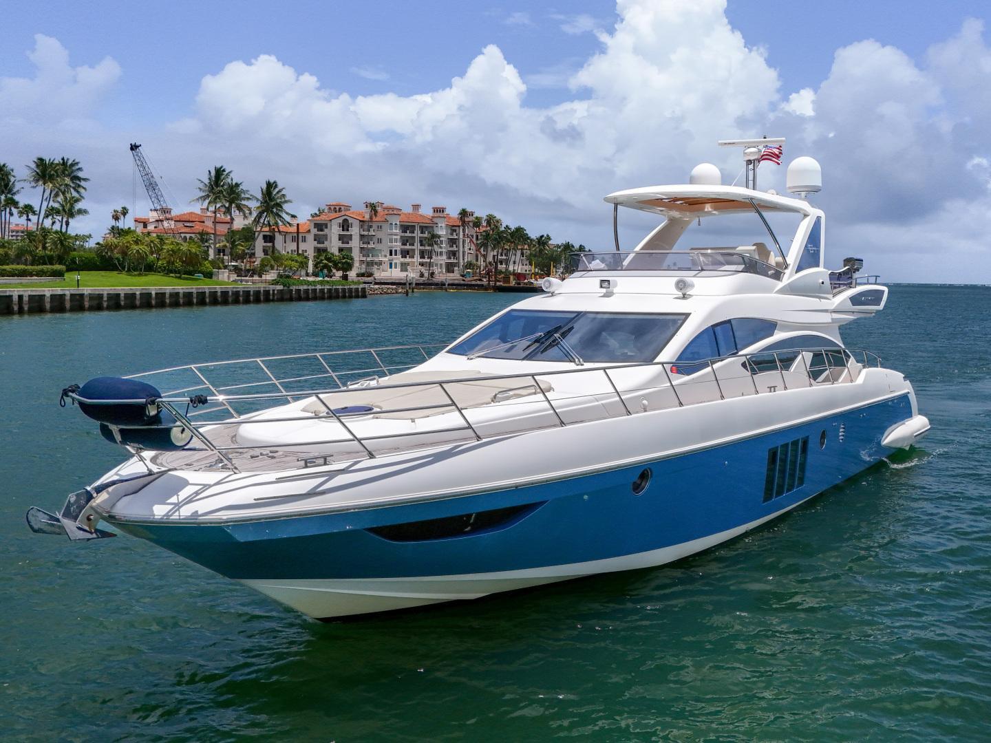 Azimut 64 Fly