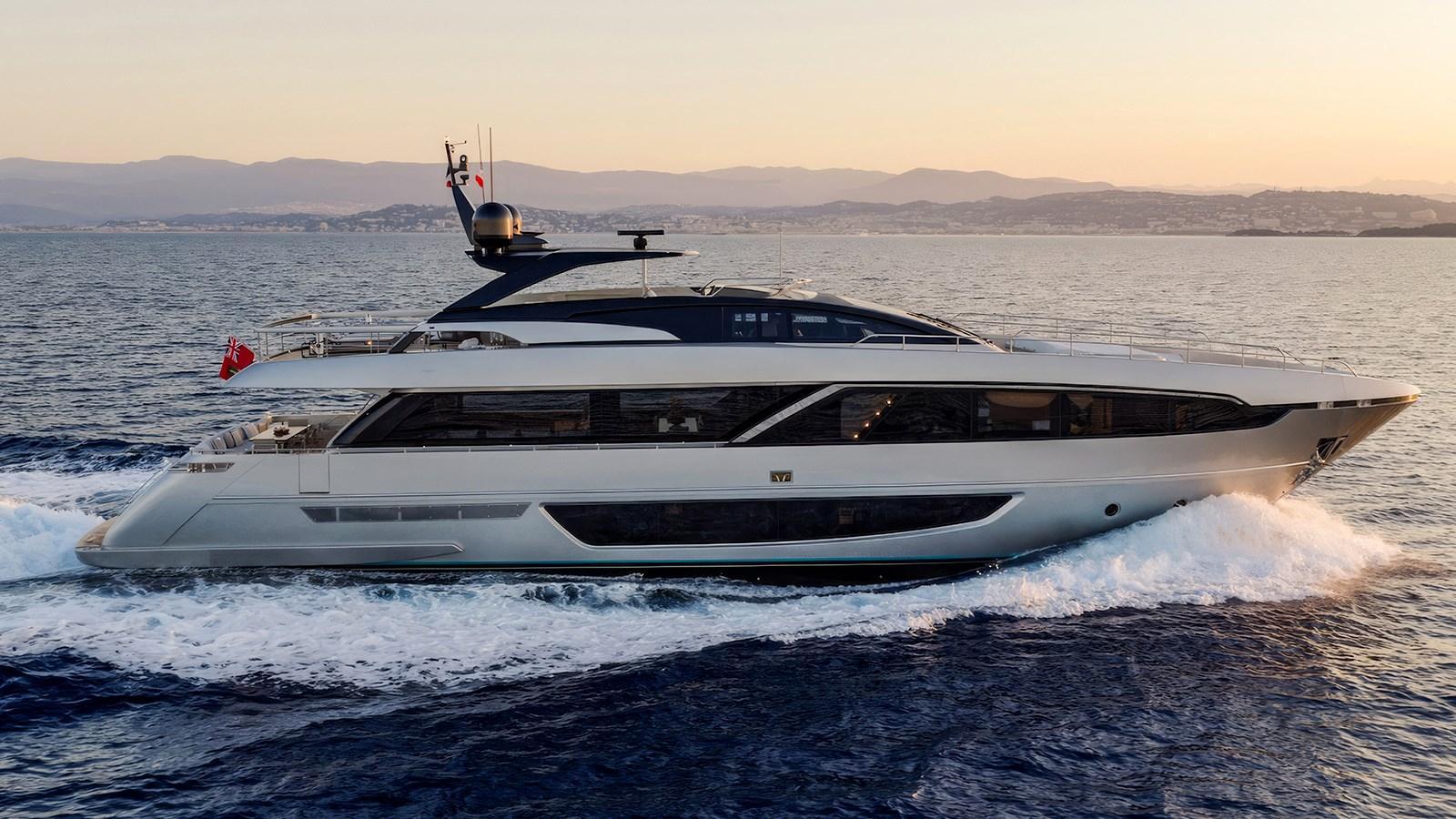 Riva 100 Corsaro