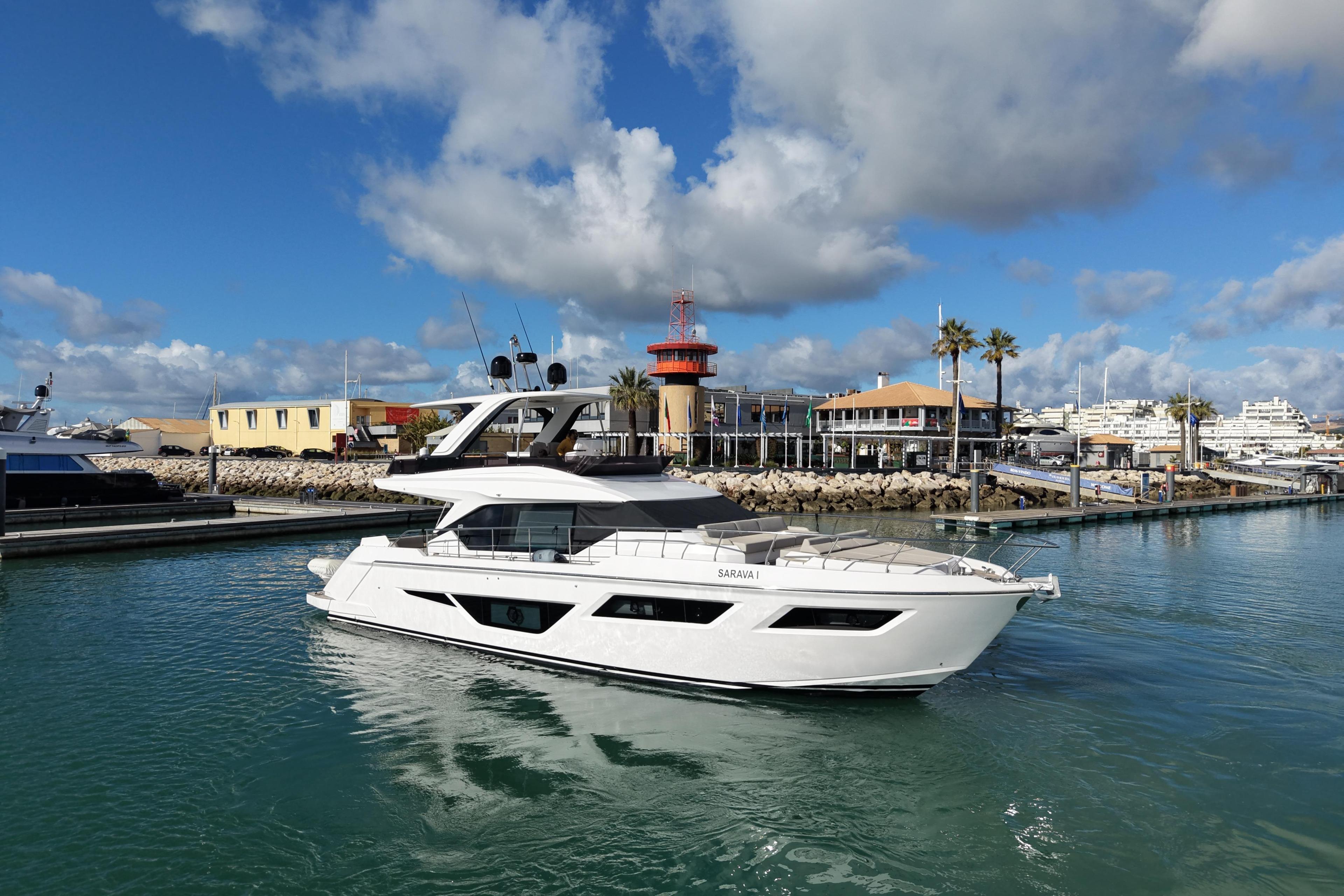 Ferretti 580