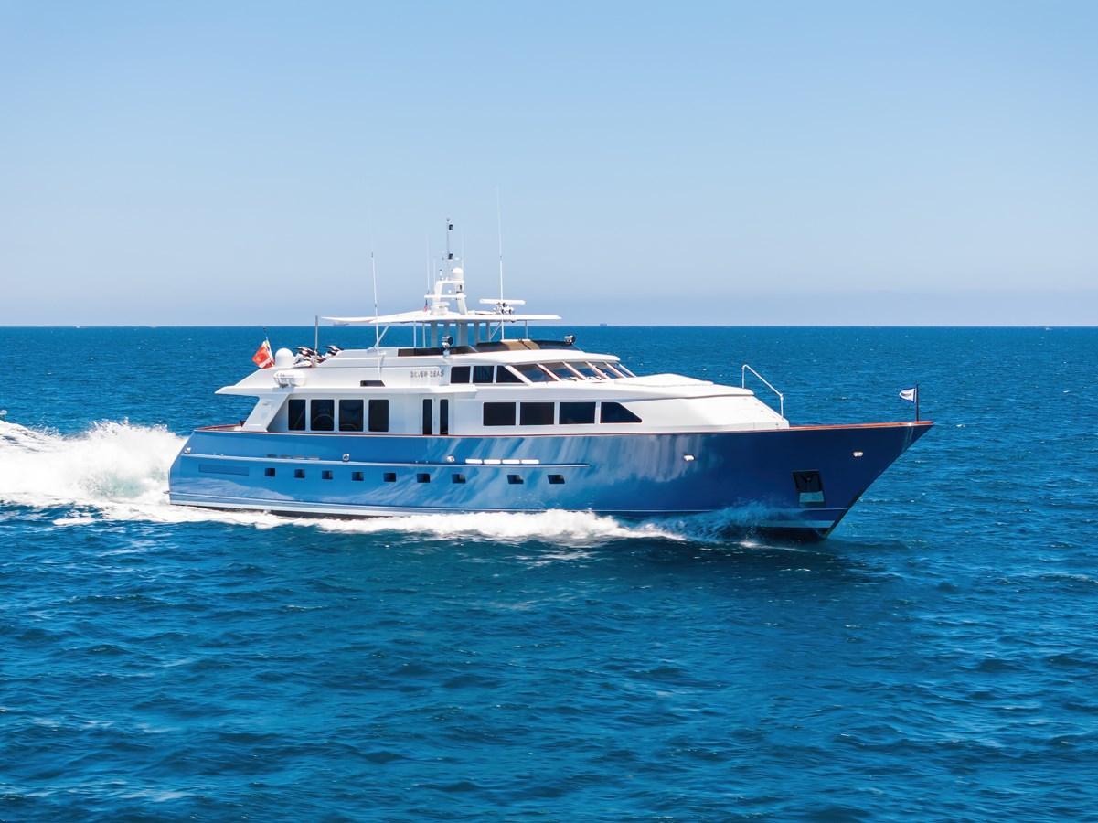 Burger Raised Pilothouse