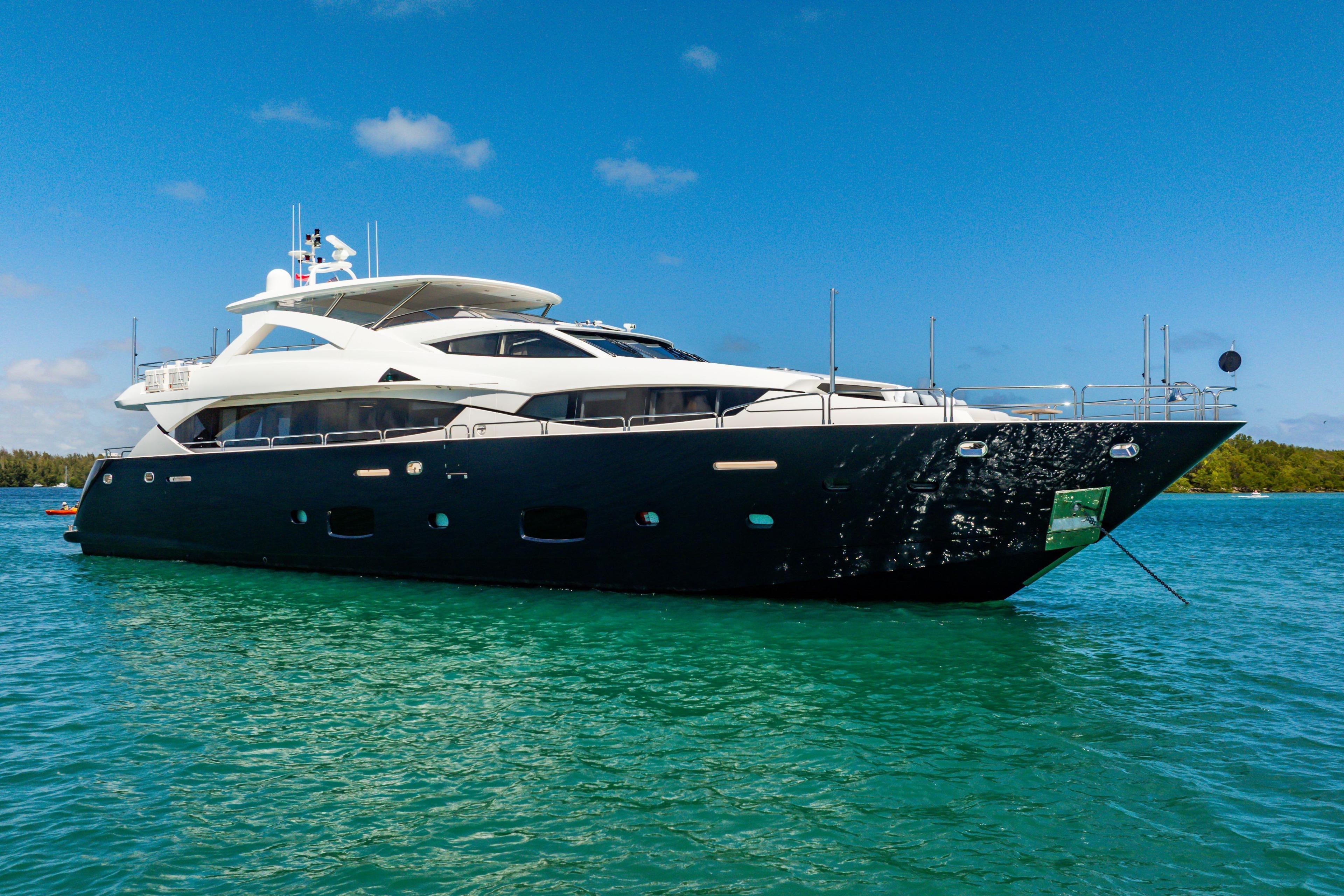 Sunseeker 34 Metre Yacht