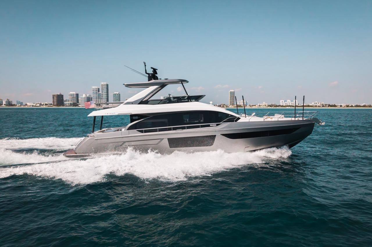 Azimut 68 Flybridge